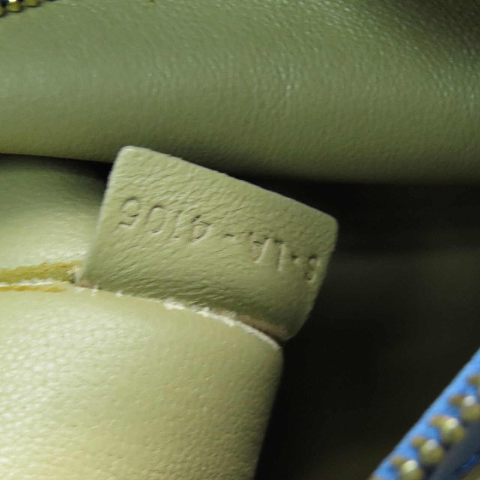 CELINE 皮革Shoulder Bag金扣肩背袋蓝色