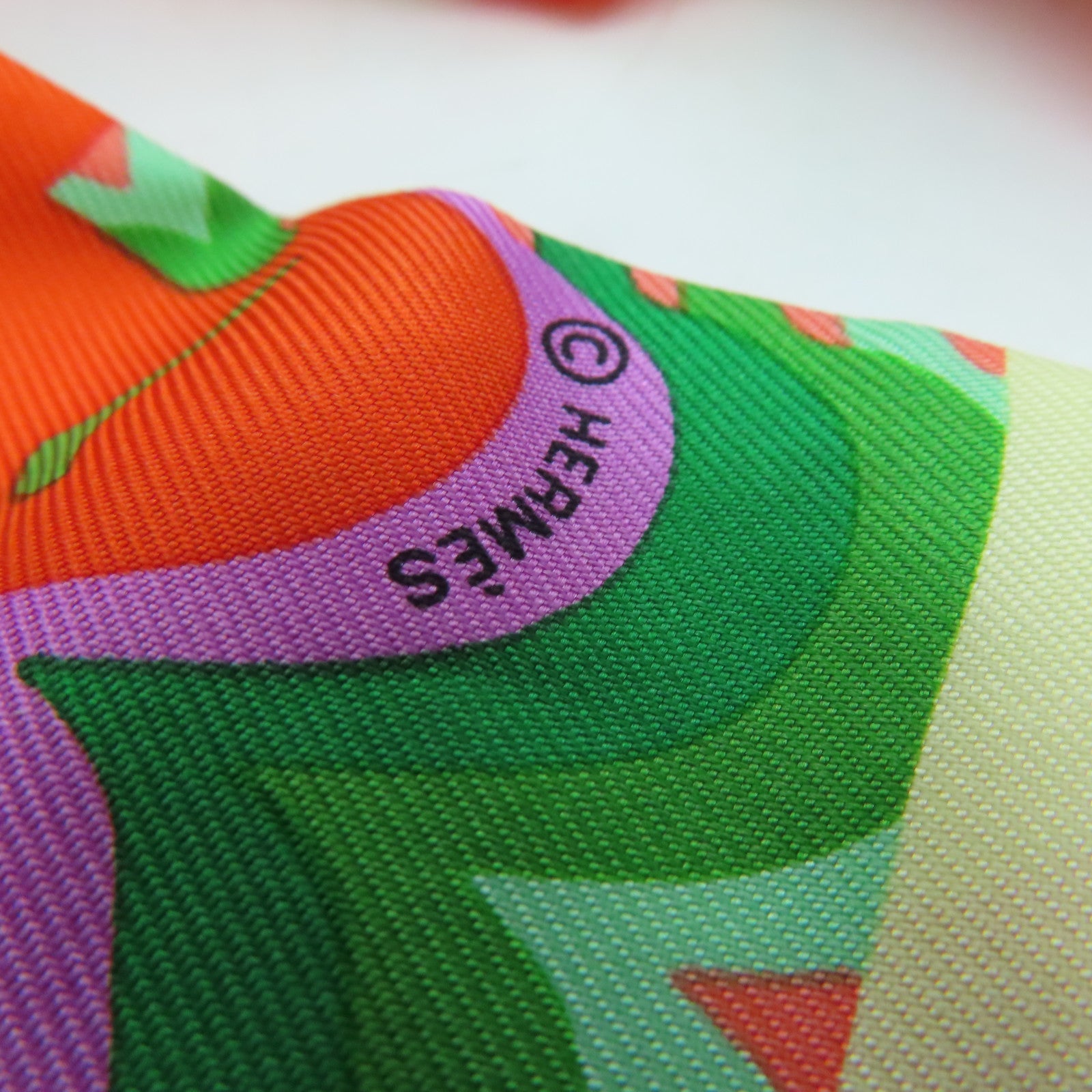 HERMES Silk Twilly Scarf Color