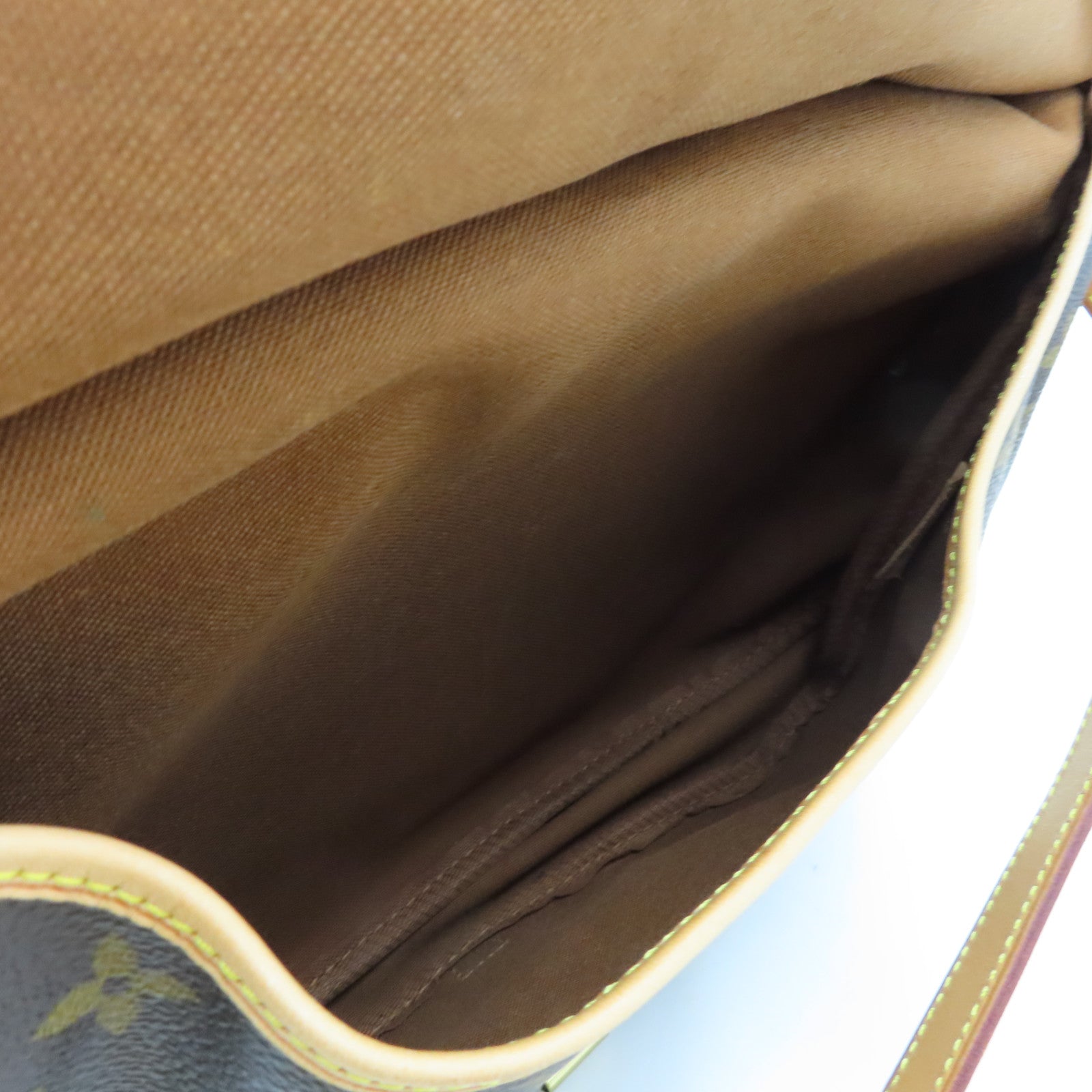 LOUIS VUITTON Monogram Saumur Gold Buckle Shoulder Bag Brown