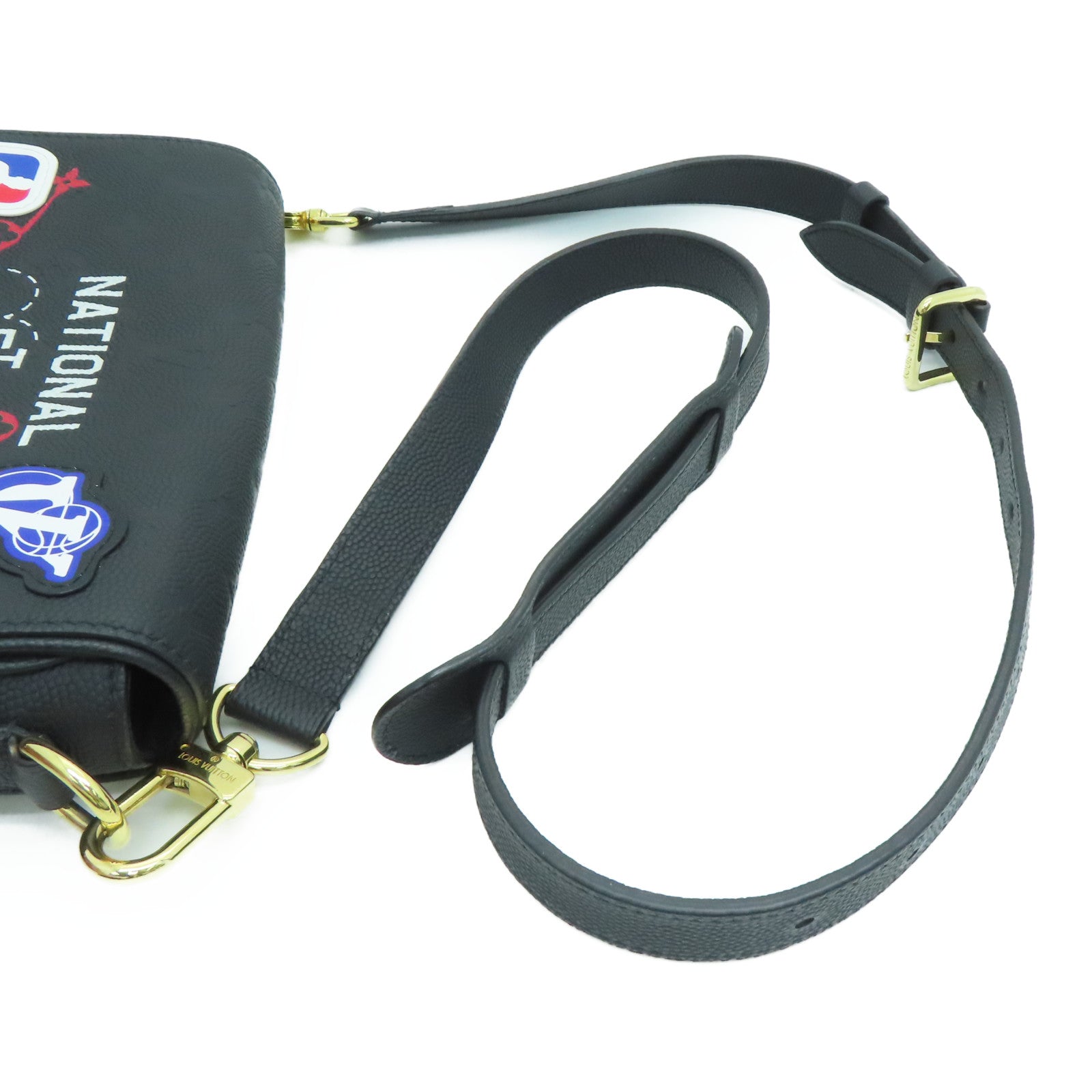 LOUIS VUITTON 【激减优惠】Monogram Empreinte LVXNBA Studio Messenger金扣肩背袋黑色