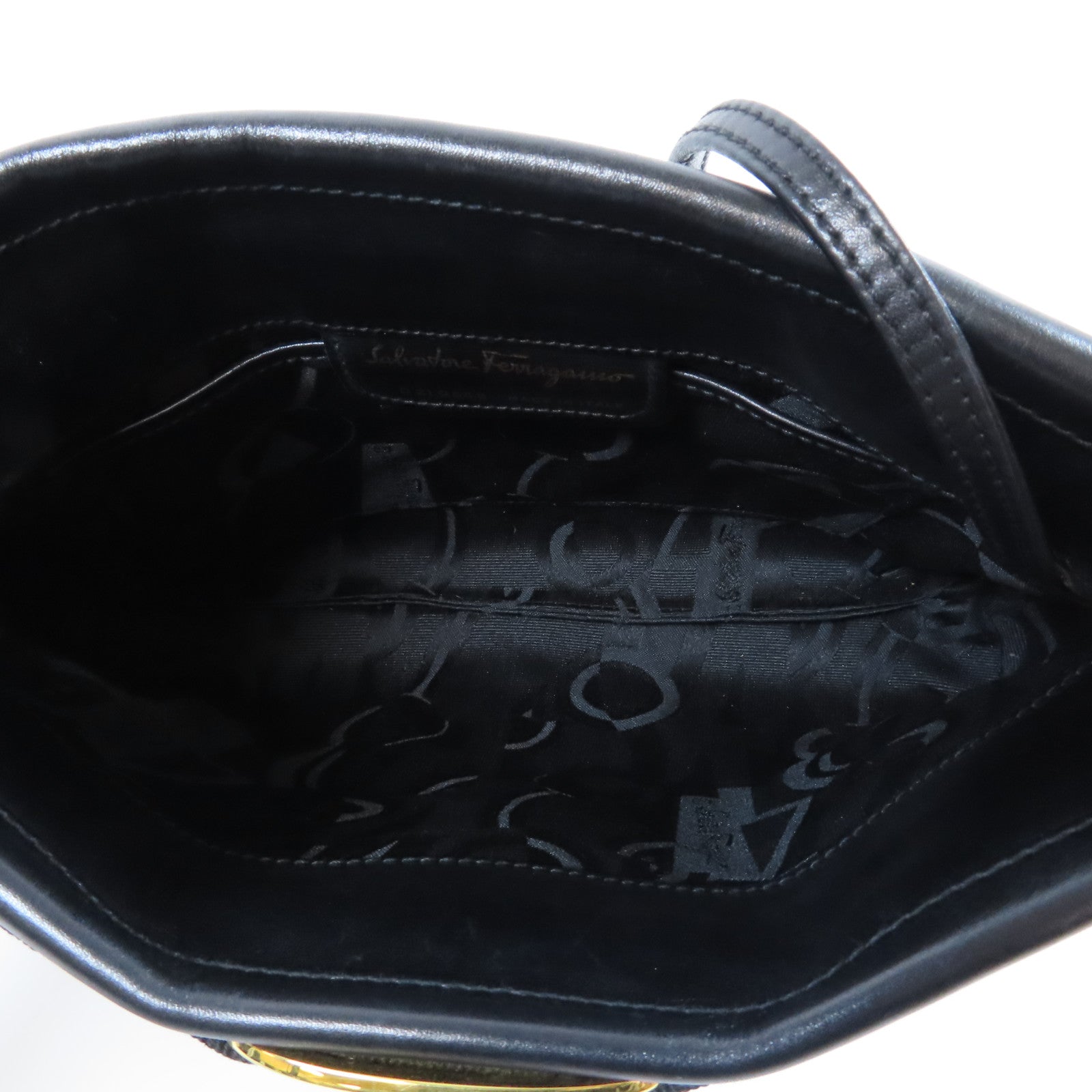 Salvatore Ferragamo 牛皮皮革Shoulder Bag金扣肩背袋黑色