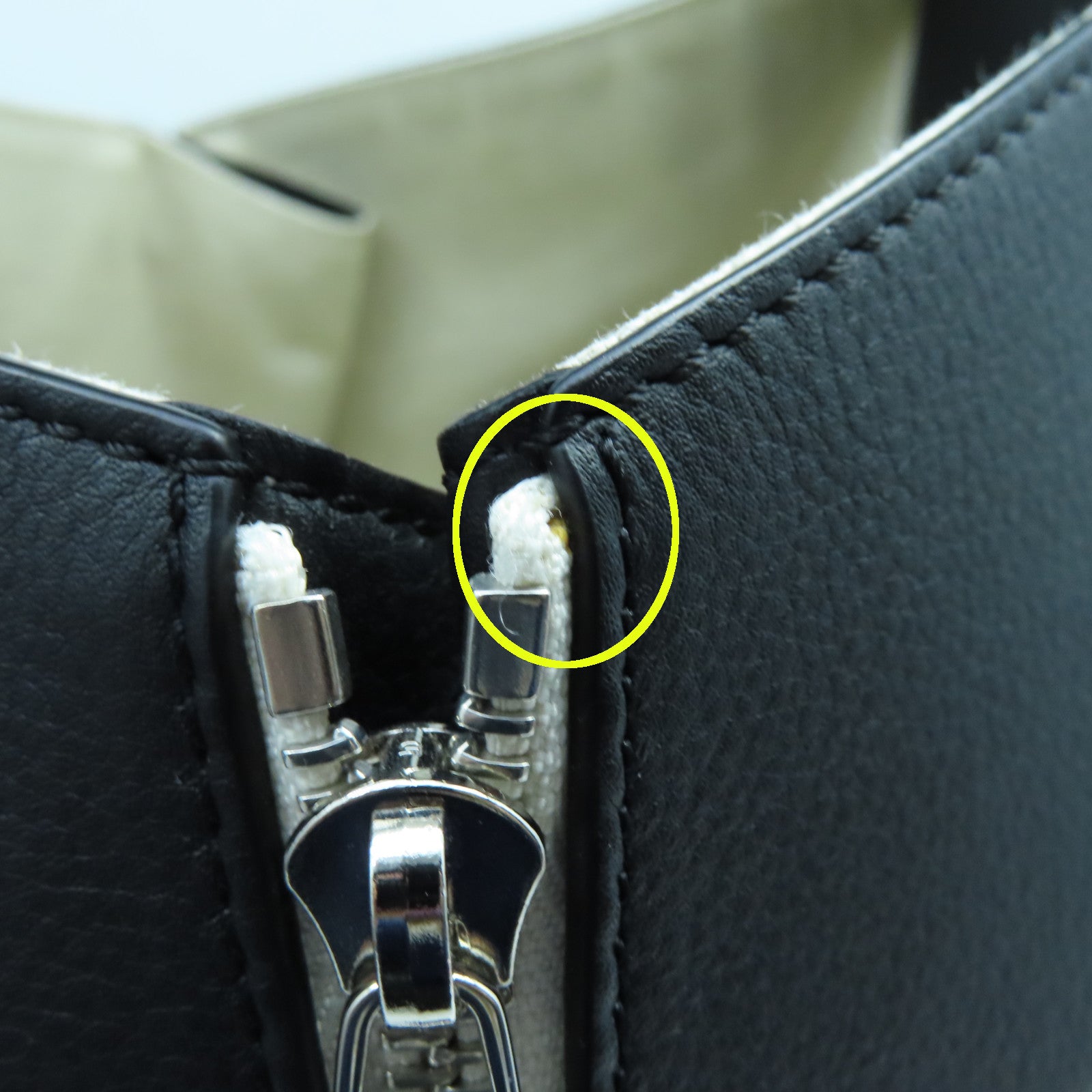 LOEWE 牛皮皮革Hammock銀扣手挽肩背兩用袋白色綠色黑色
