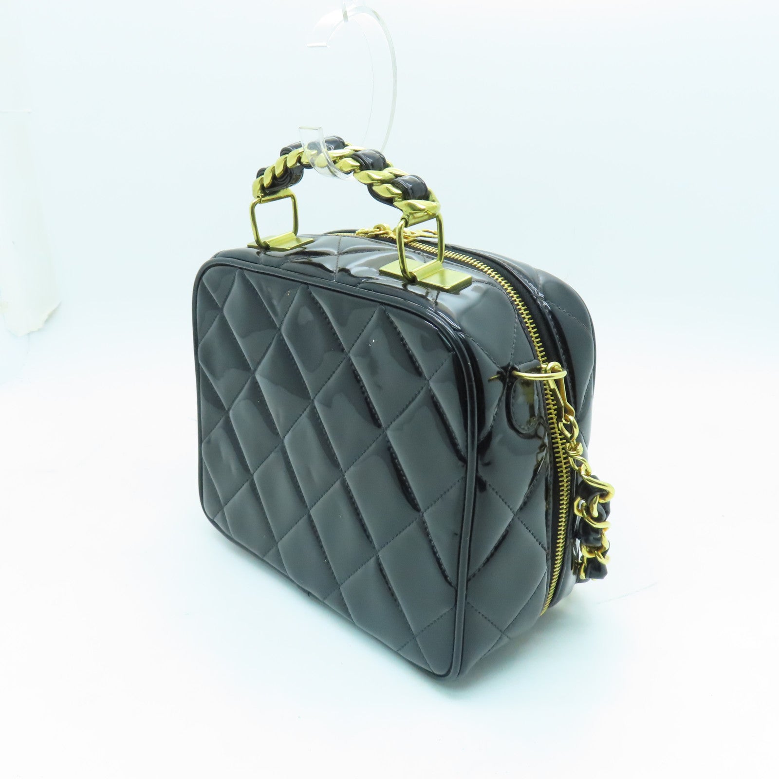 CHANEL 菱格漆皮皮革Chain Shoulder金扣链带肩背袋黑色