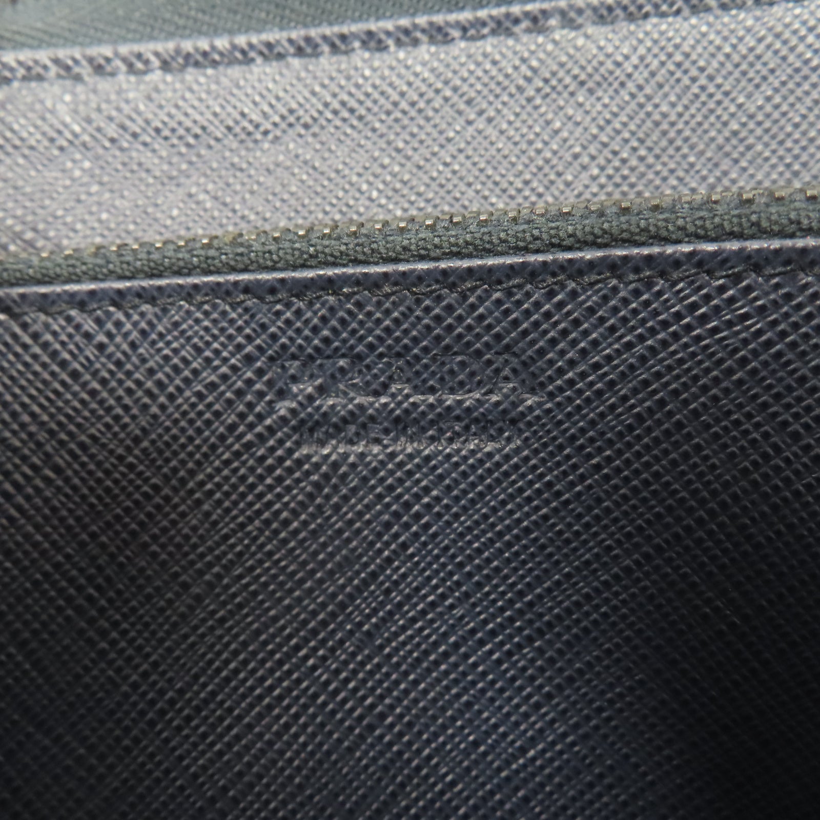 PRADA Saffiano皮革Zipper Long Wallet銀扣錢包藍色