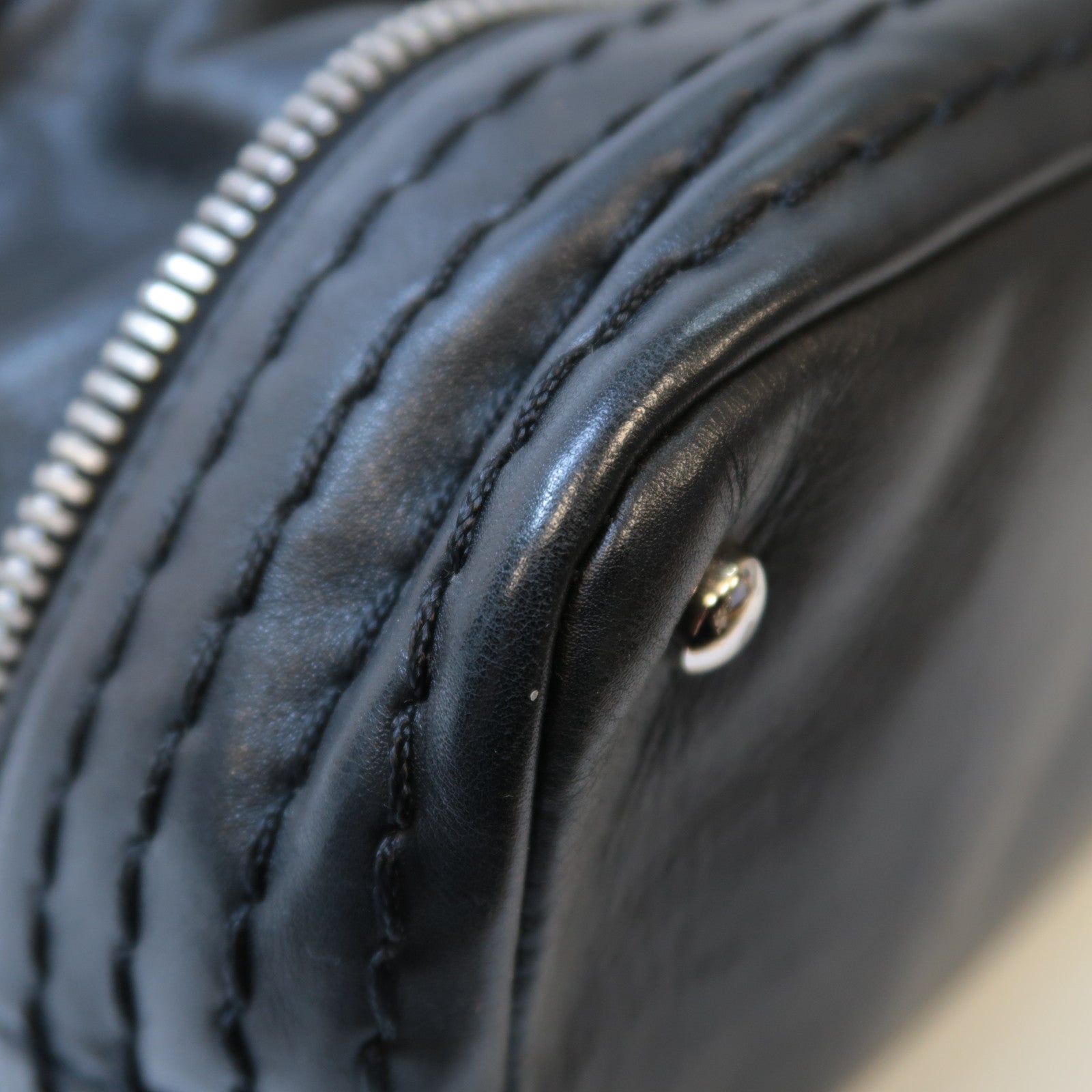 CHANEL 菱格牛皮皮革Shoulder Bag銀扣肩背袋黑色