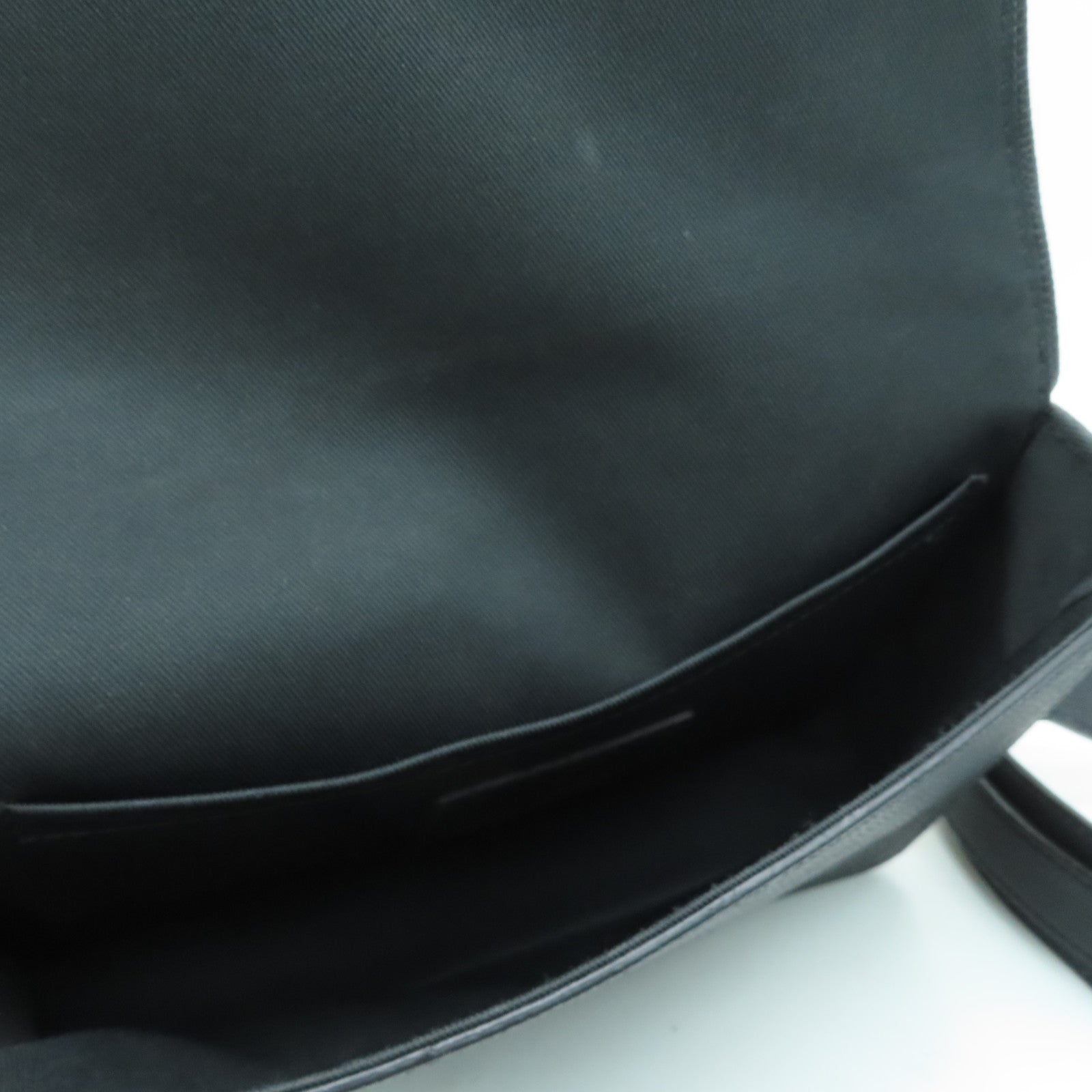 LOUIS VUITTON 【激减优惠】Monogram Empreinte LVXNBA Studio Messenger金扣肩背袋黑色