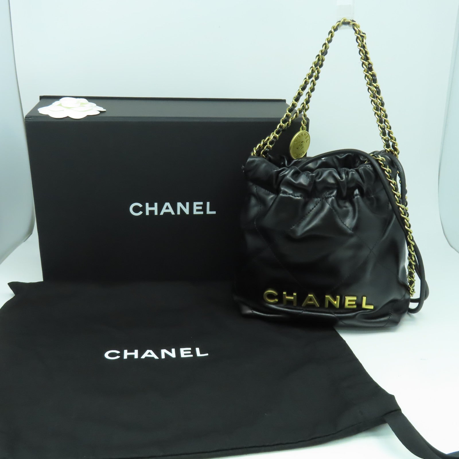 CHANEL 菱格牛皮皮革Mini 22金扣手挽肩背兩用袋黑色