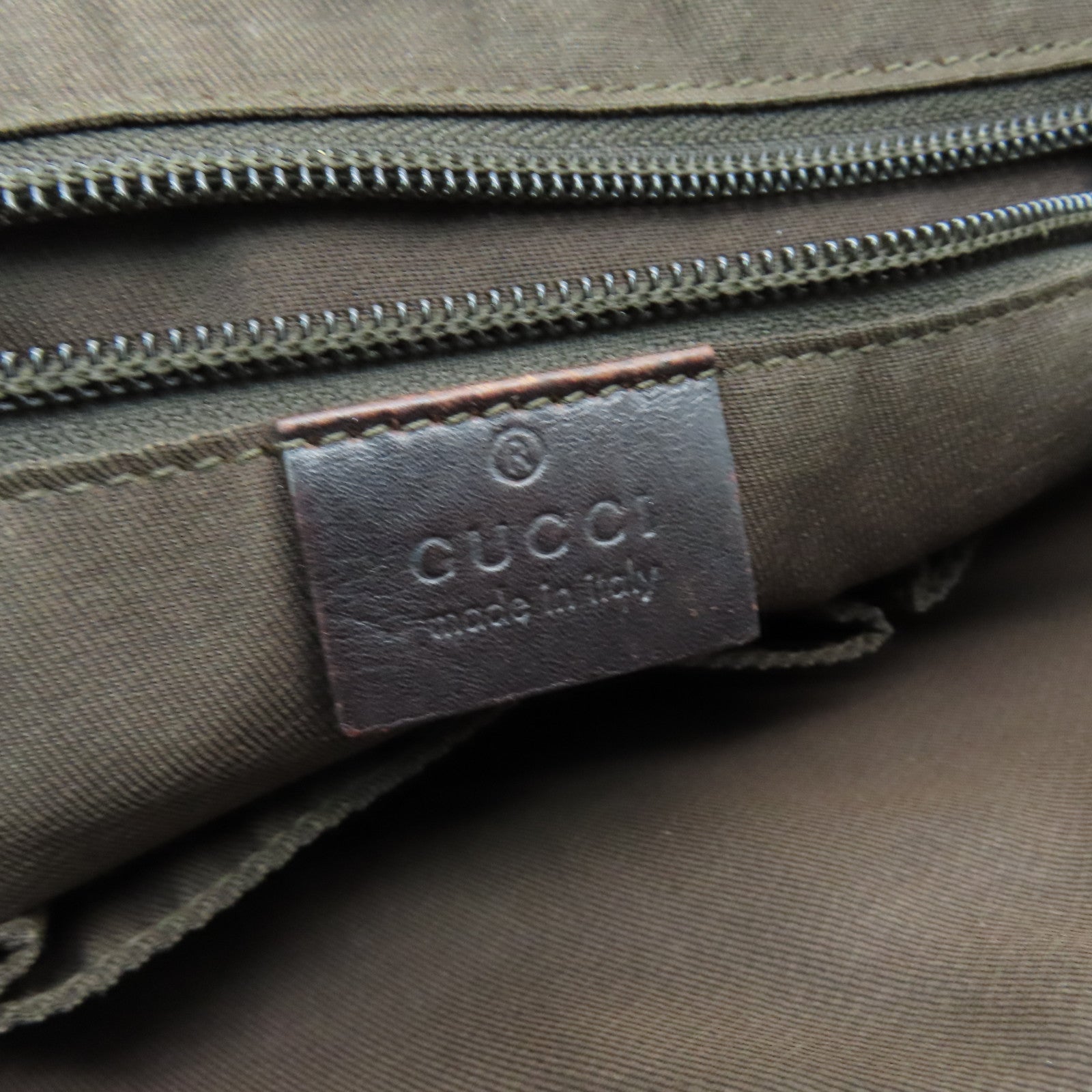 GUCCI 皮革Shoulder Bag銀扣肩背袋啡色