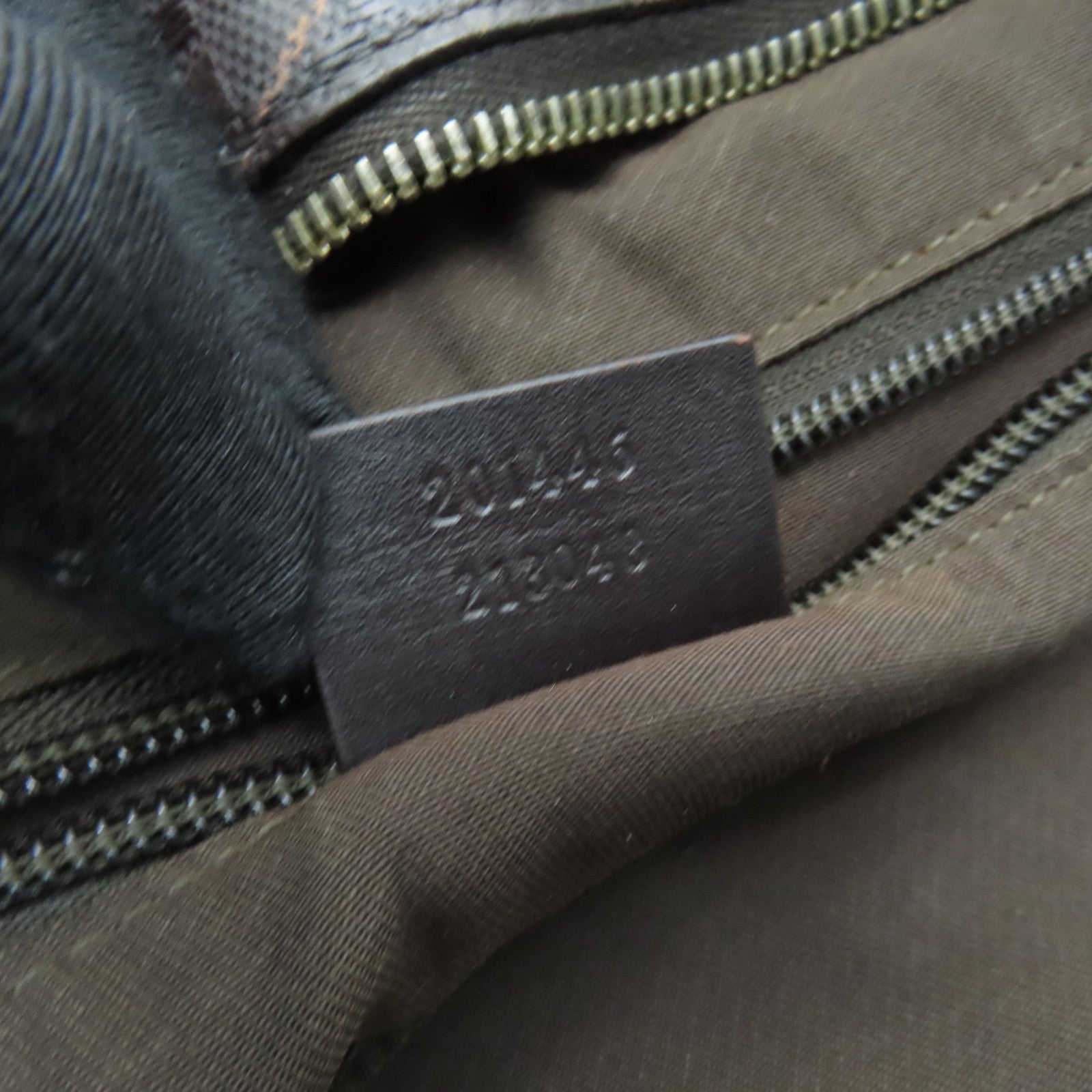 GUCCI 皮革Shoulder Bag銀扣肩背袋啡色