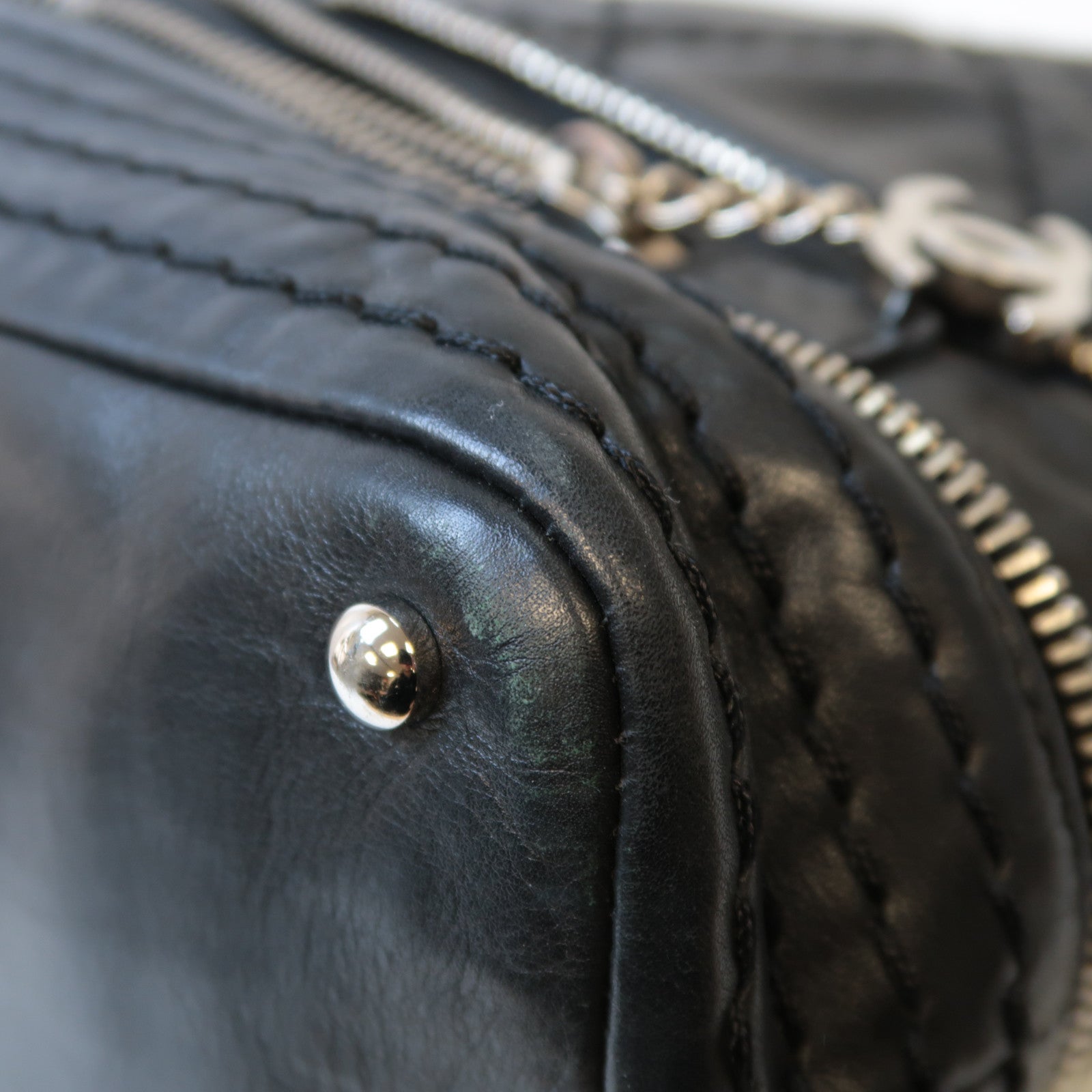 CHANEL 菱格牛皮皮革Shoulder Bag銀扣肩背袋黑色