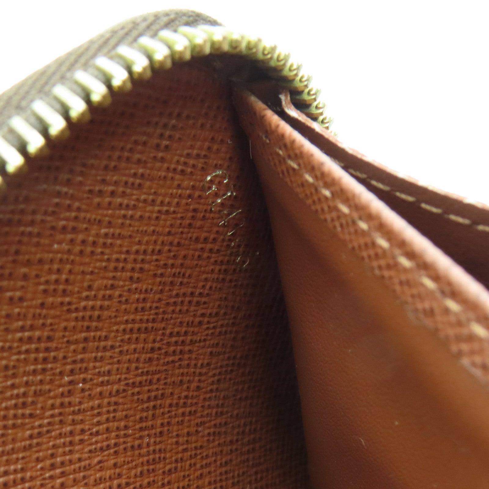 LOUIS VUITTON Monogram Zippy Long Wallet金扣拉錬長錢包啡色