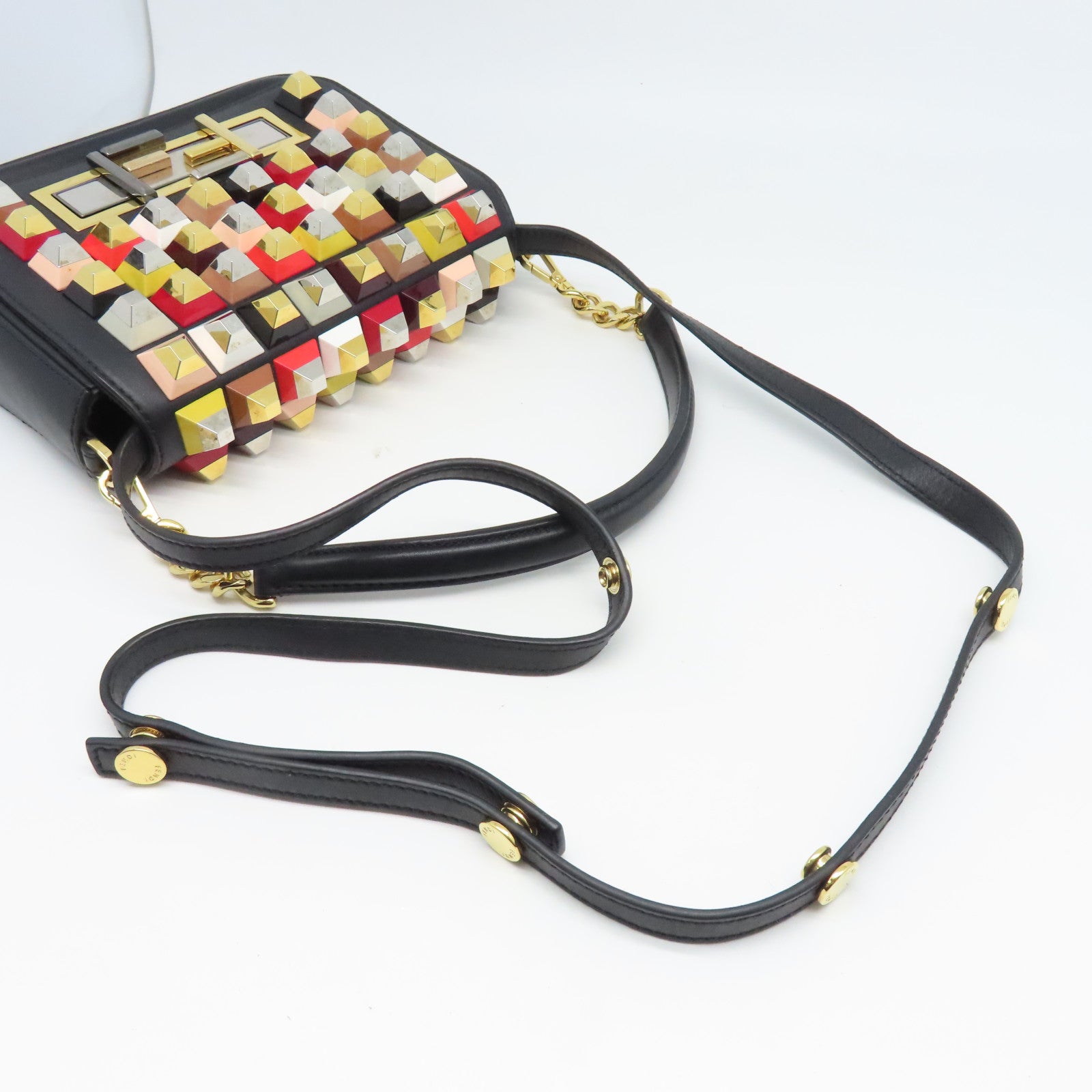 FENDI 牛皮皮革Peekaboo金扣肩背袋黑色/彩色