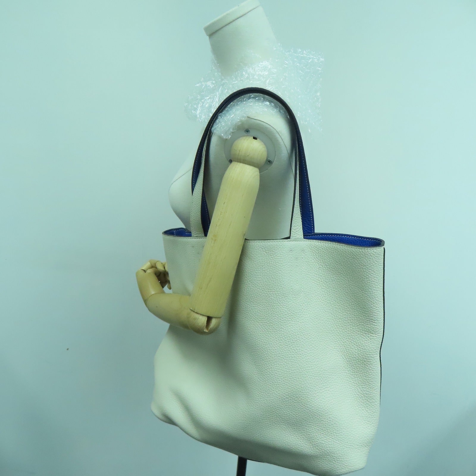 HERMES Clemence皮革Double Sens 45手挽袋Parchemin米色/Bleu Electrique蓝色
