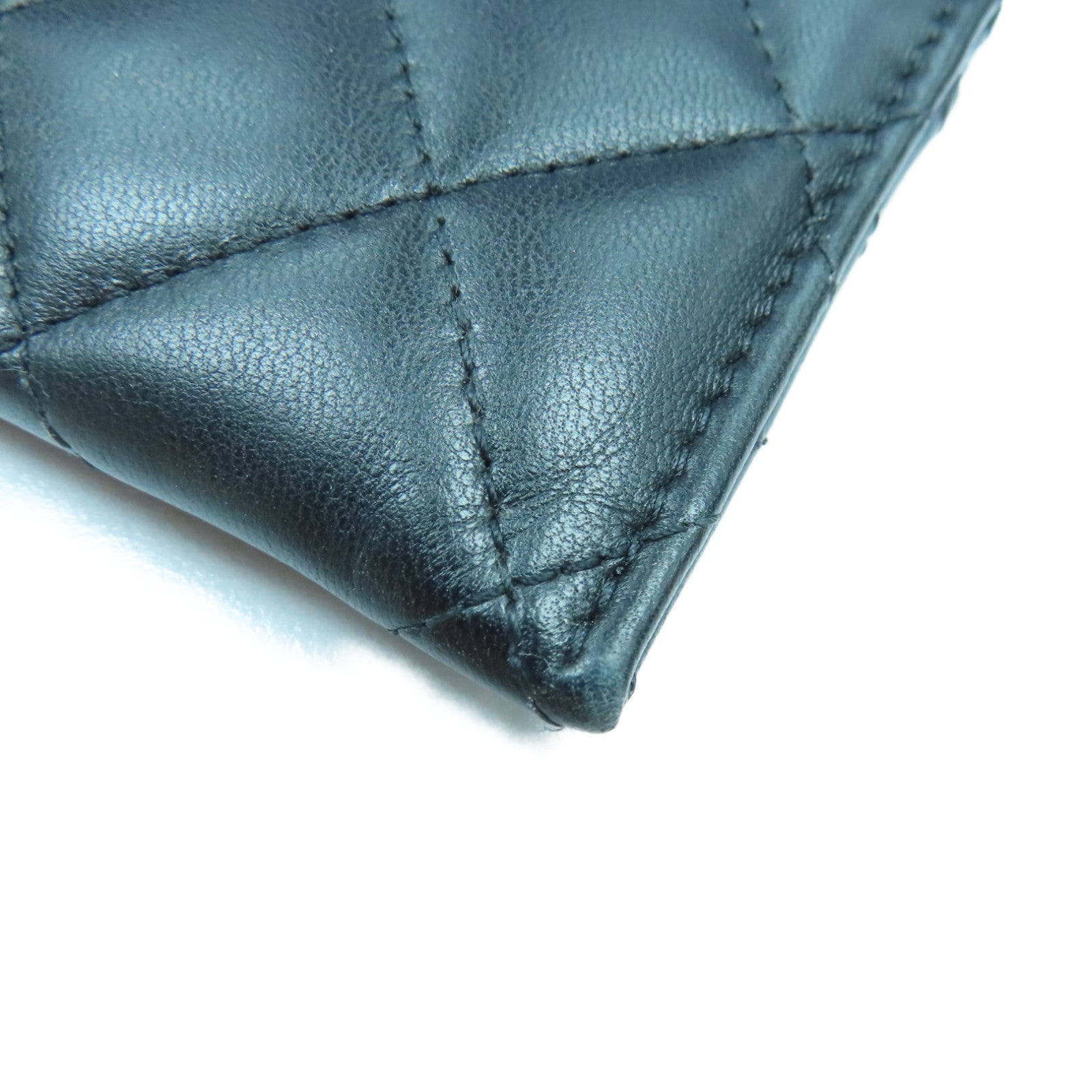 CHANEL Rhombus Sheepskin Leather Card Case Gold Buckle Card Holder Black