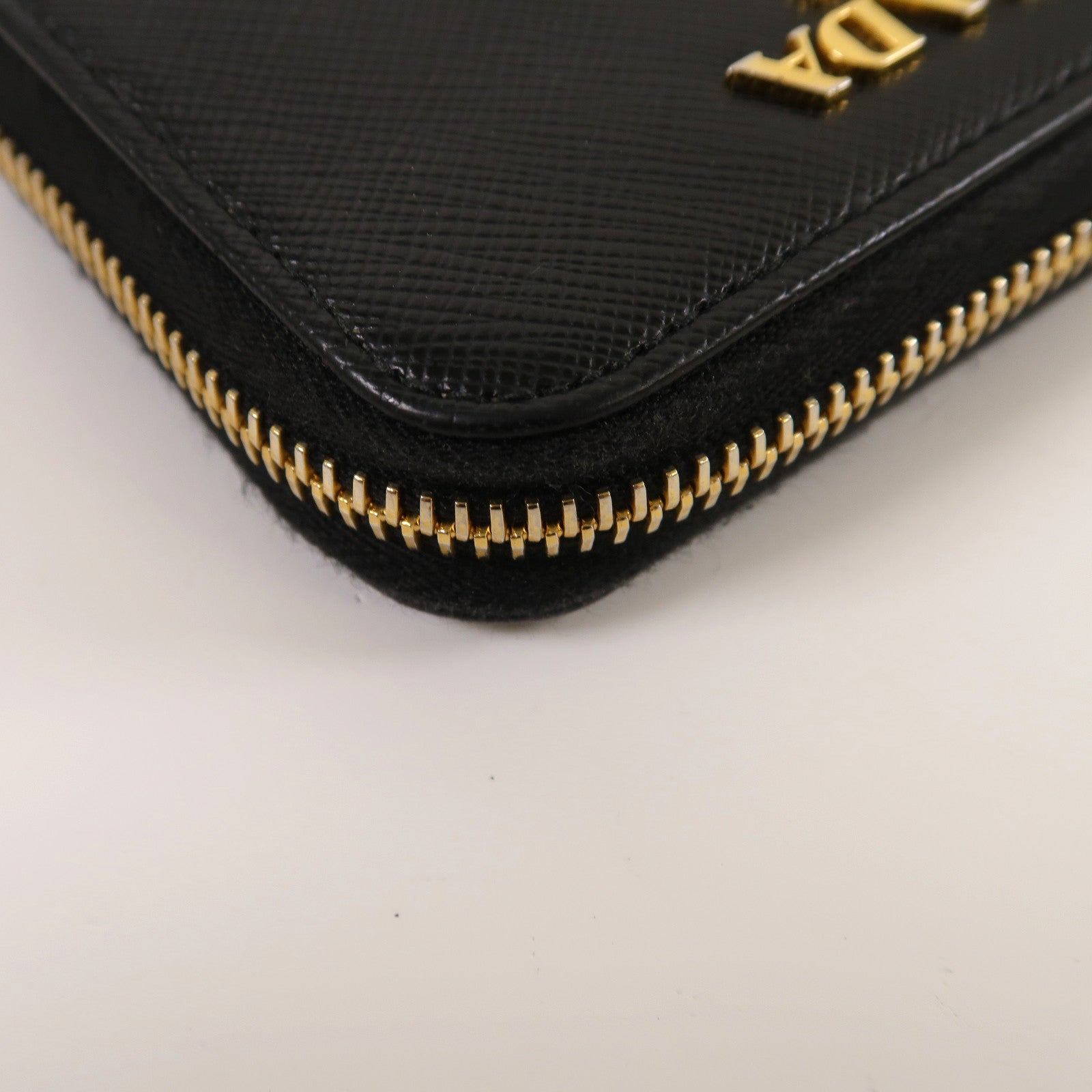PRADA Saffiano皮革Card Case/Coin Case金扣卡片套/零錢包黑色