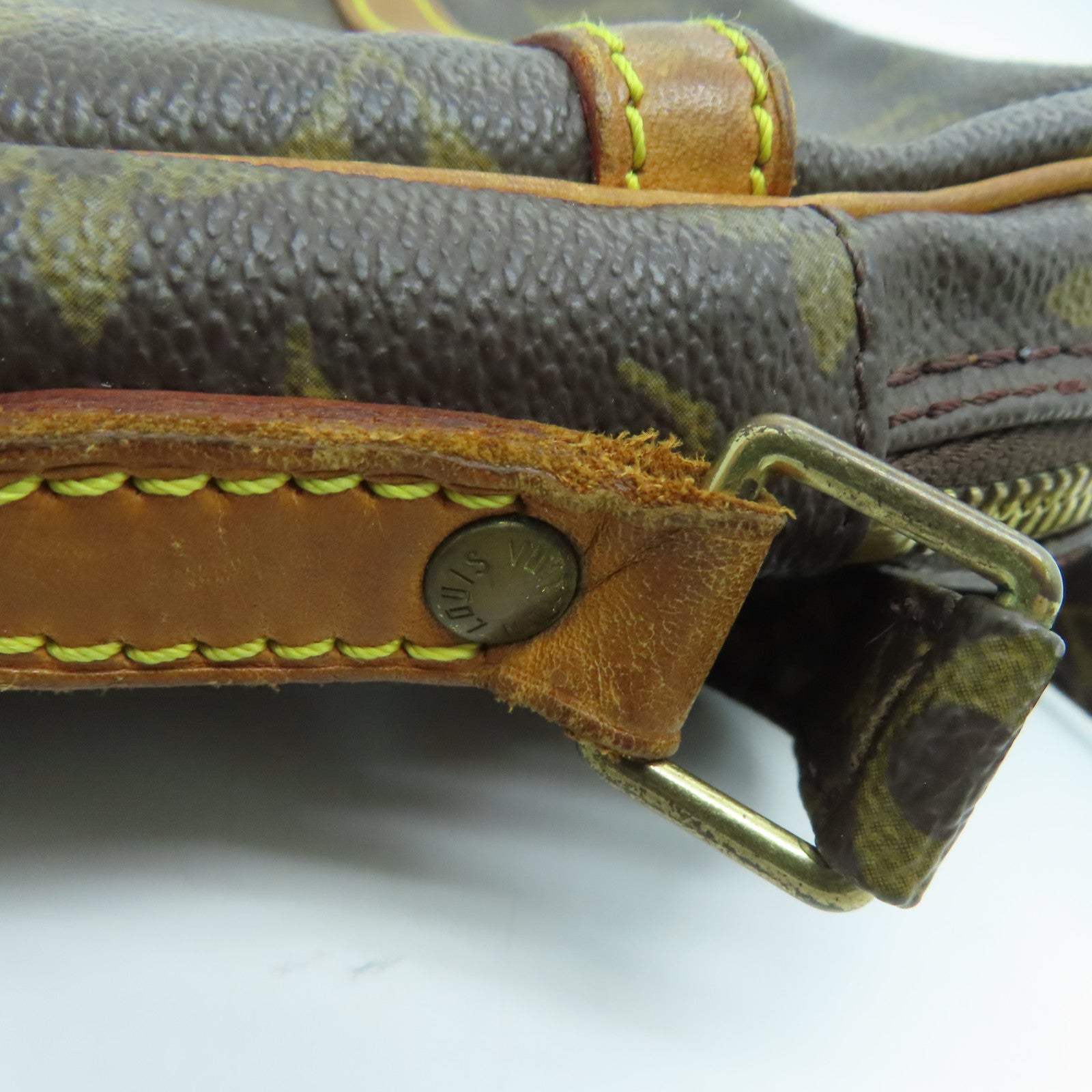 LOUIS VUITTON Monogram Danube金扣肩背袋啡色