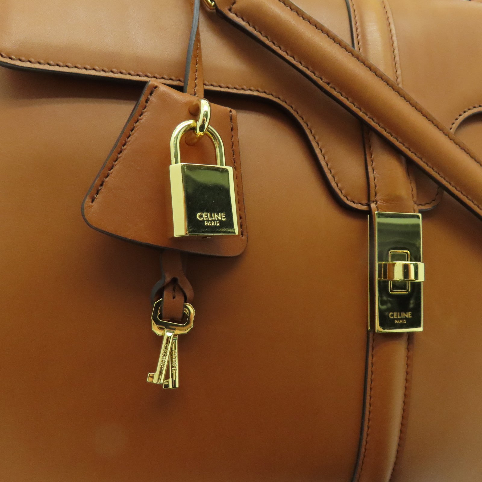 CELINE 牛皮皮革Classique 16金扣手挽肩背兩用袋啡色