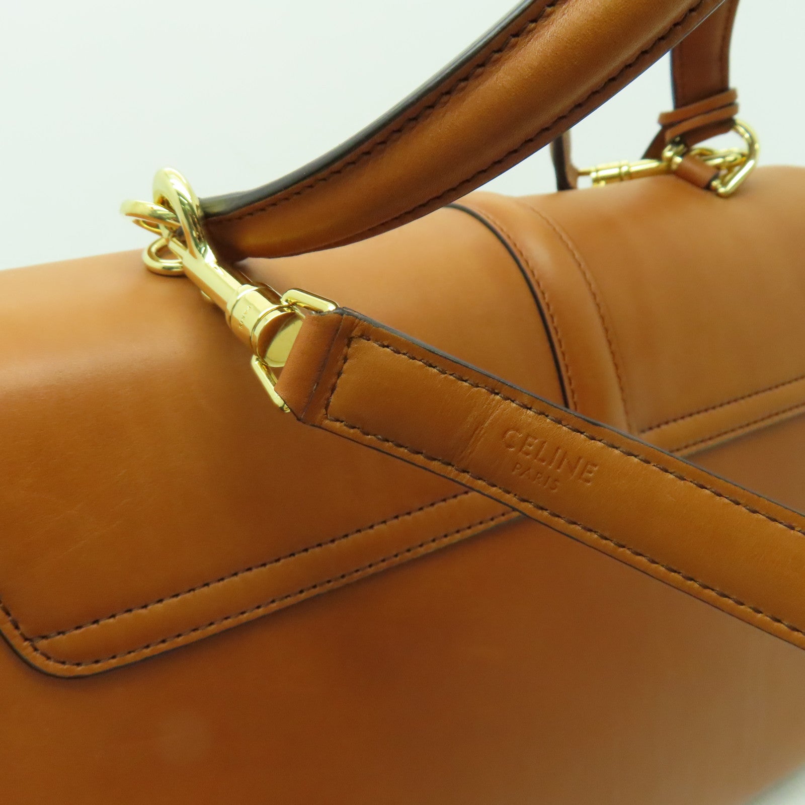 CELINE 牛皮皮革Classique 16金扣手挽肩背兩用袋啡色