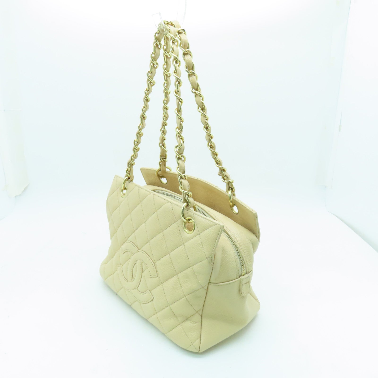 CHANEL 菱格Caviar皮革Chain Shoulder Bag金扣鏈帶肩背袋米色