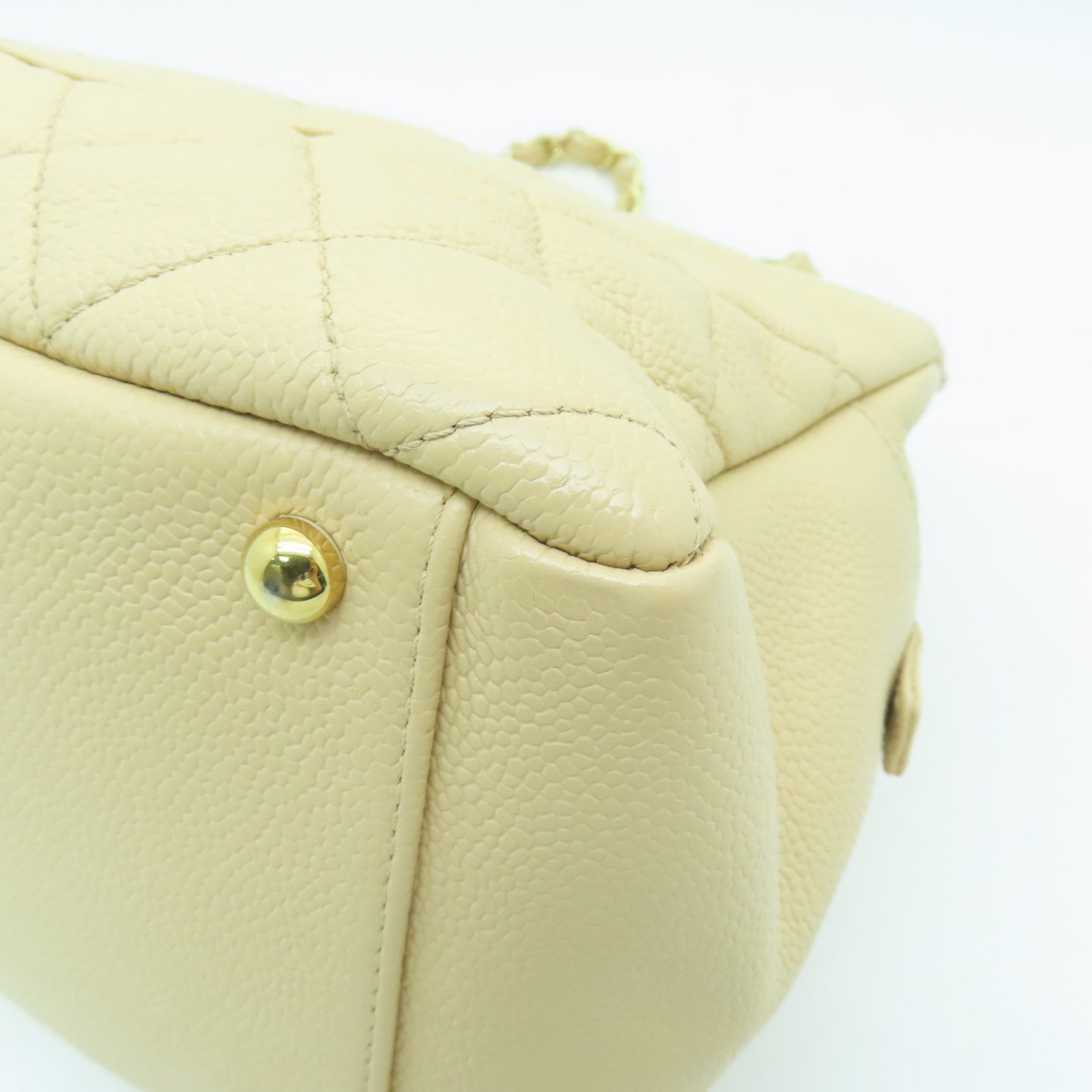 CHANEL 菱格Caviar皮革Chain Shoulder Bag金扣鏈帶肩背袋米色