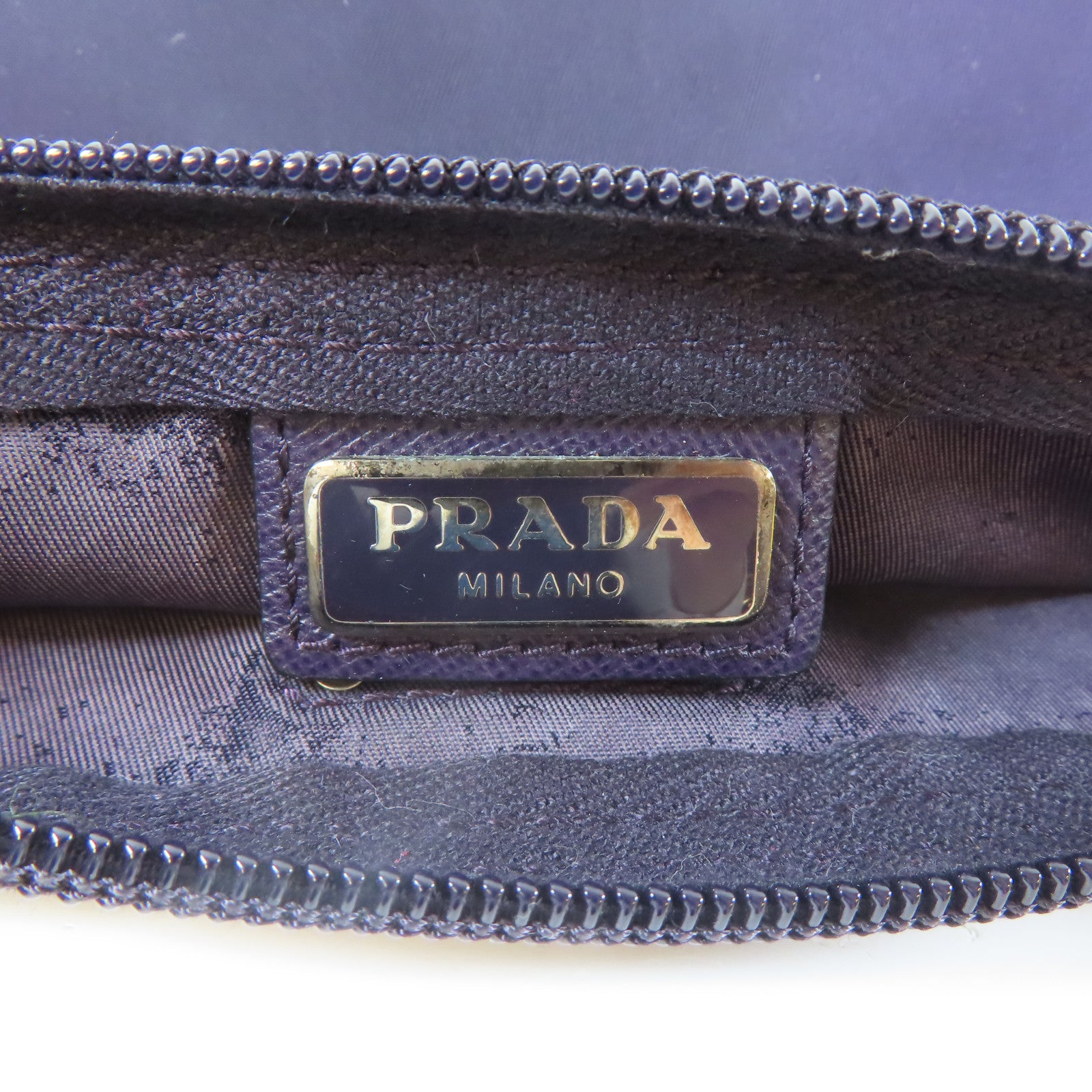 PRADA 尼龍Pouch銀扣小袋藍色