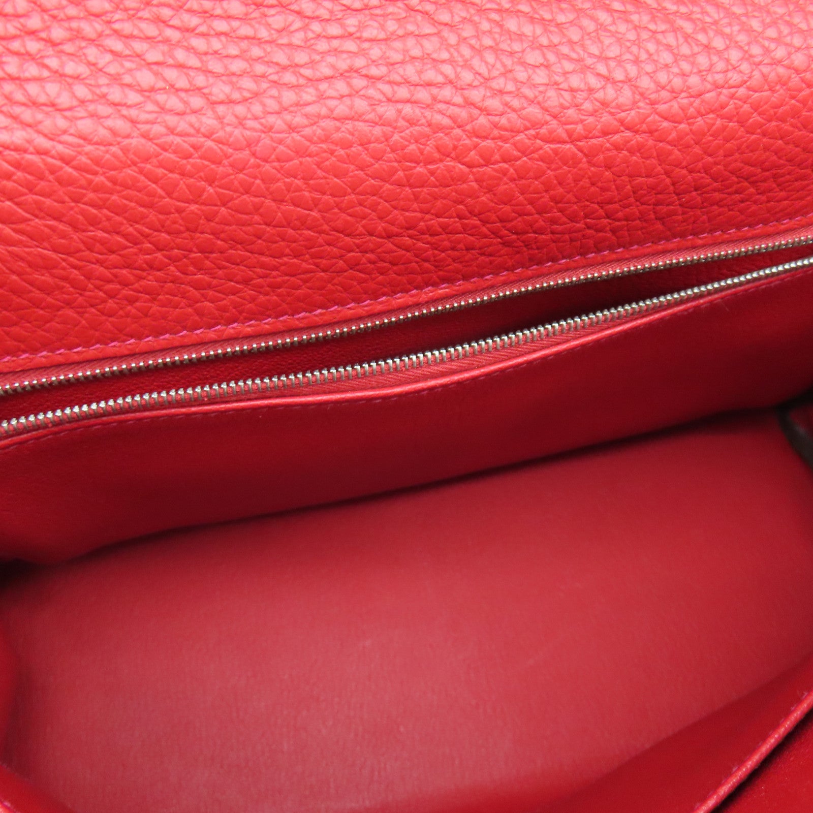 HERMES Taurillon Clemence皮革Kelly 32银扣手挽肩背两用袋法拉利红色