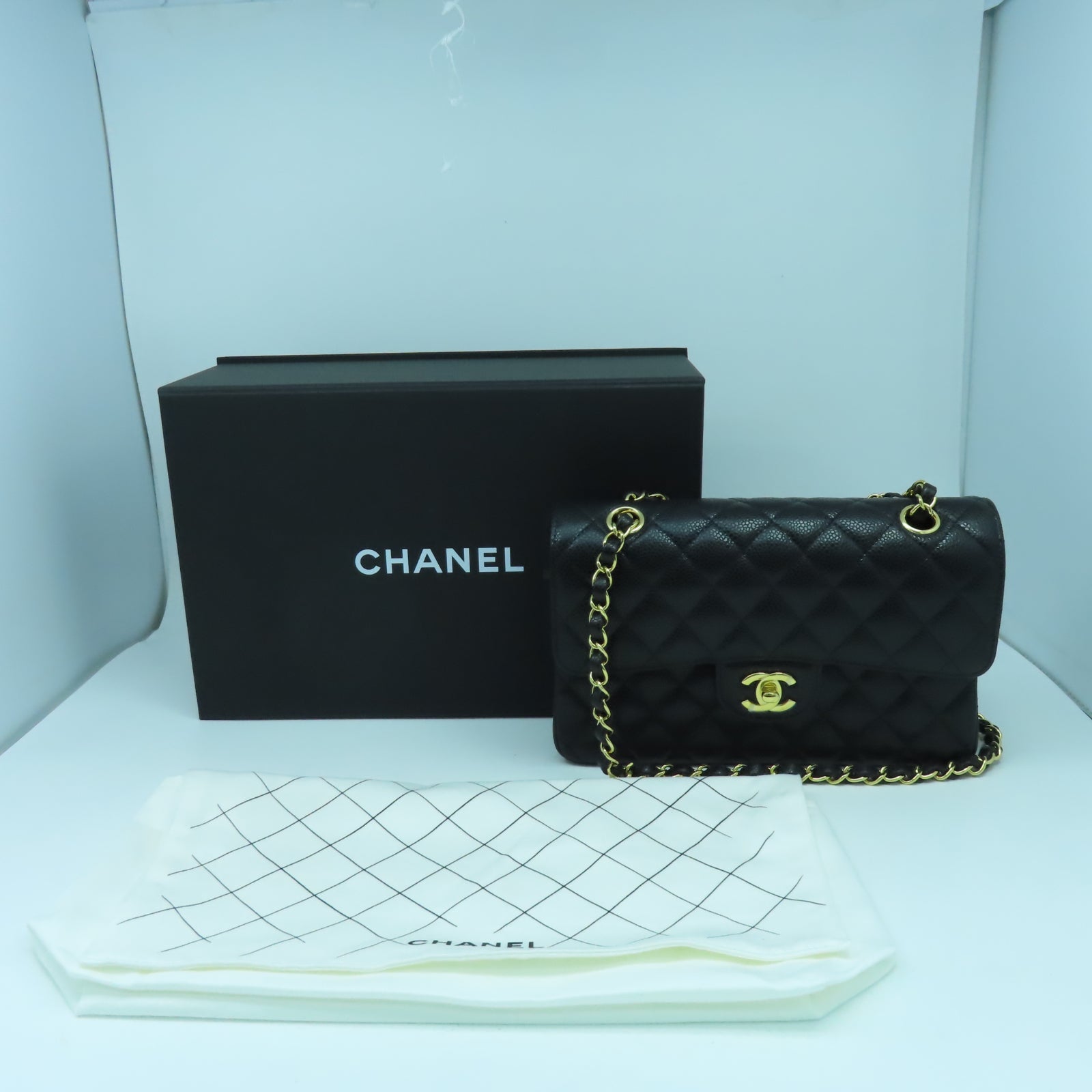 CHANEL 菱格牛皮皮革Classic 23cm金扣鏈帶肩背袋黑色