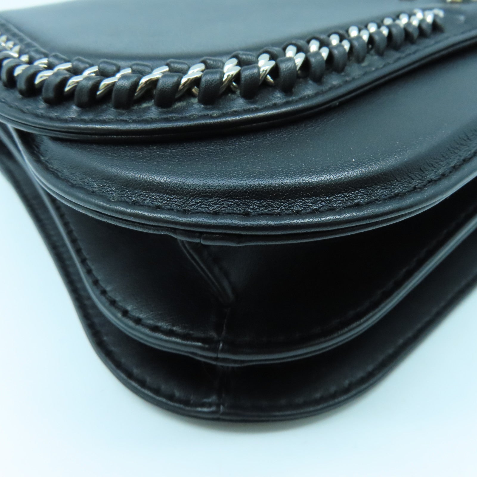 CHANEL Cowhide Leather Chain Shoulder Bag Silver Buckle Chain Belt Shoulder Bag Black