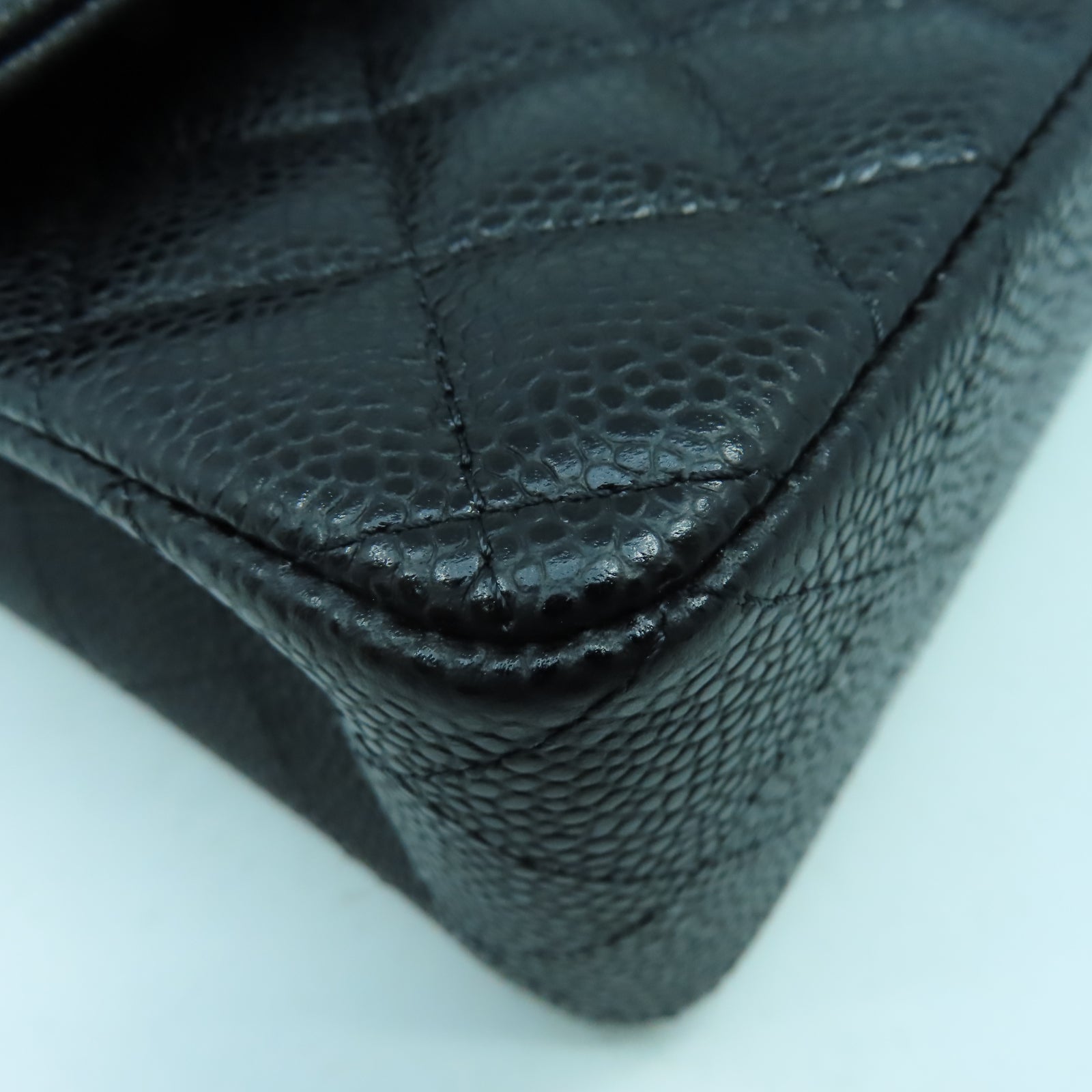 CHANEL 菱格牛皮皮革Classic 23cm金扣鏈帶肩背袋黑色