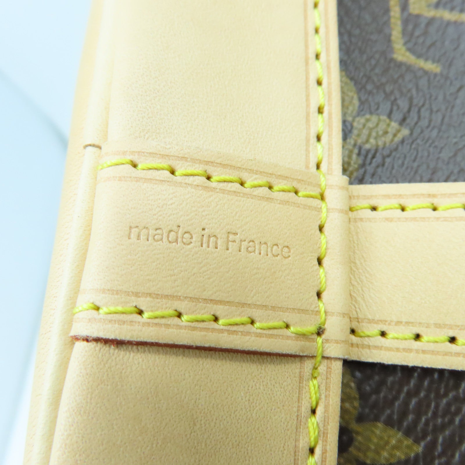LOUIS VUITTON Monogram Petit Noe金扣肩背袋啡色