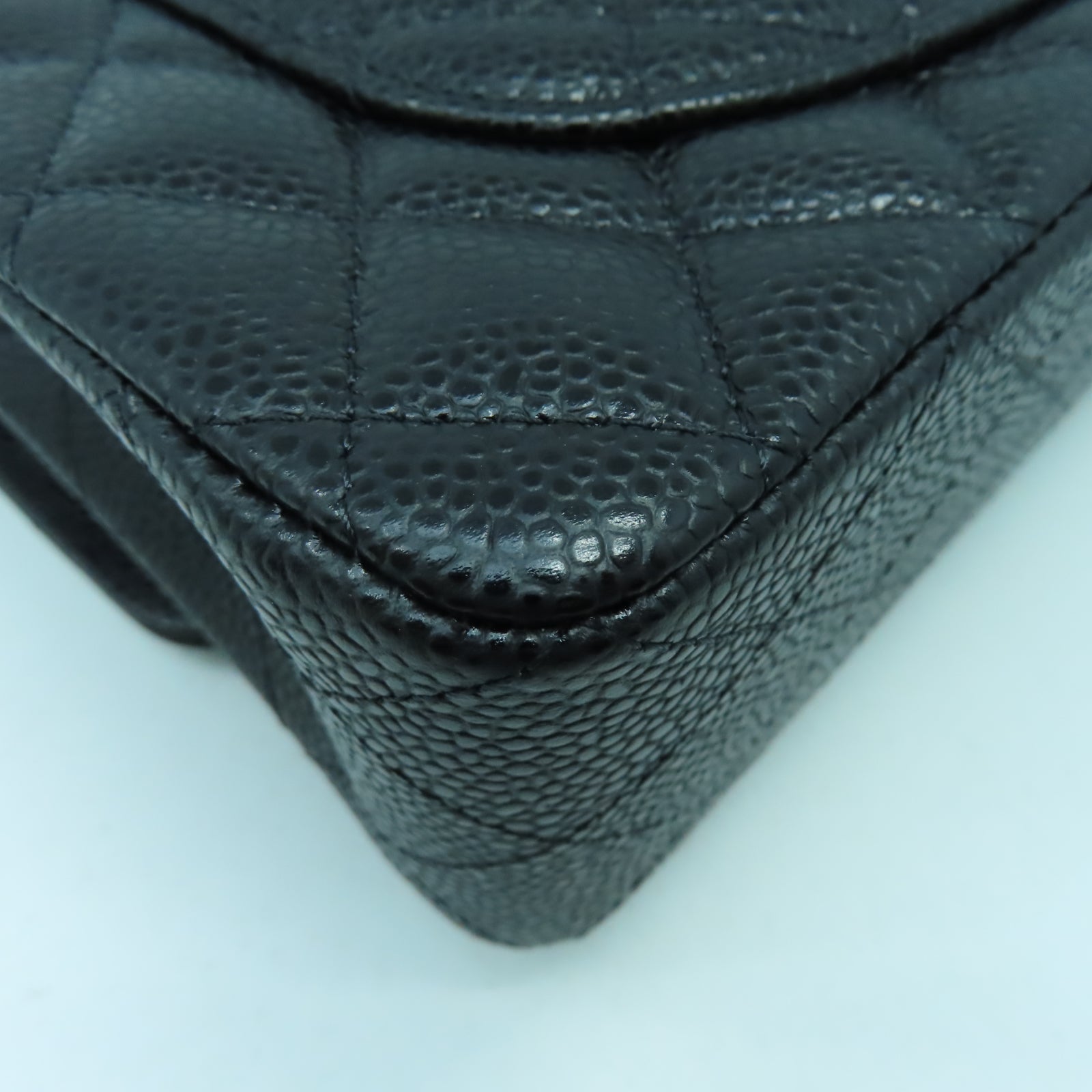CHANEL 菱格牛皮皮革Classic 23cm金扣鏈帶肩背袋黑色
