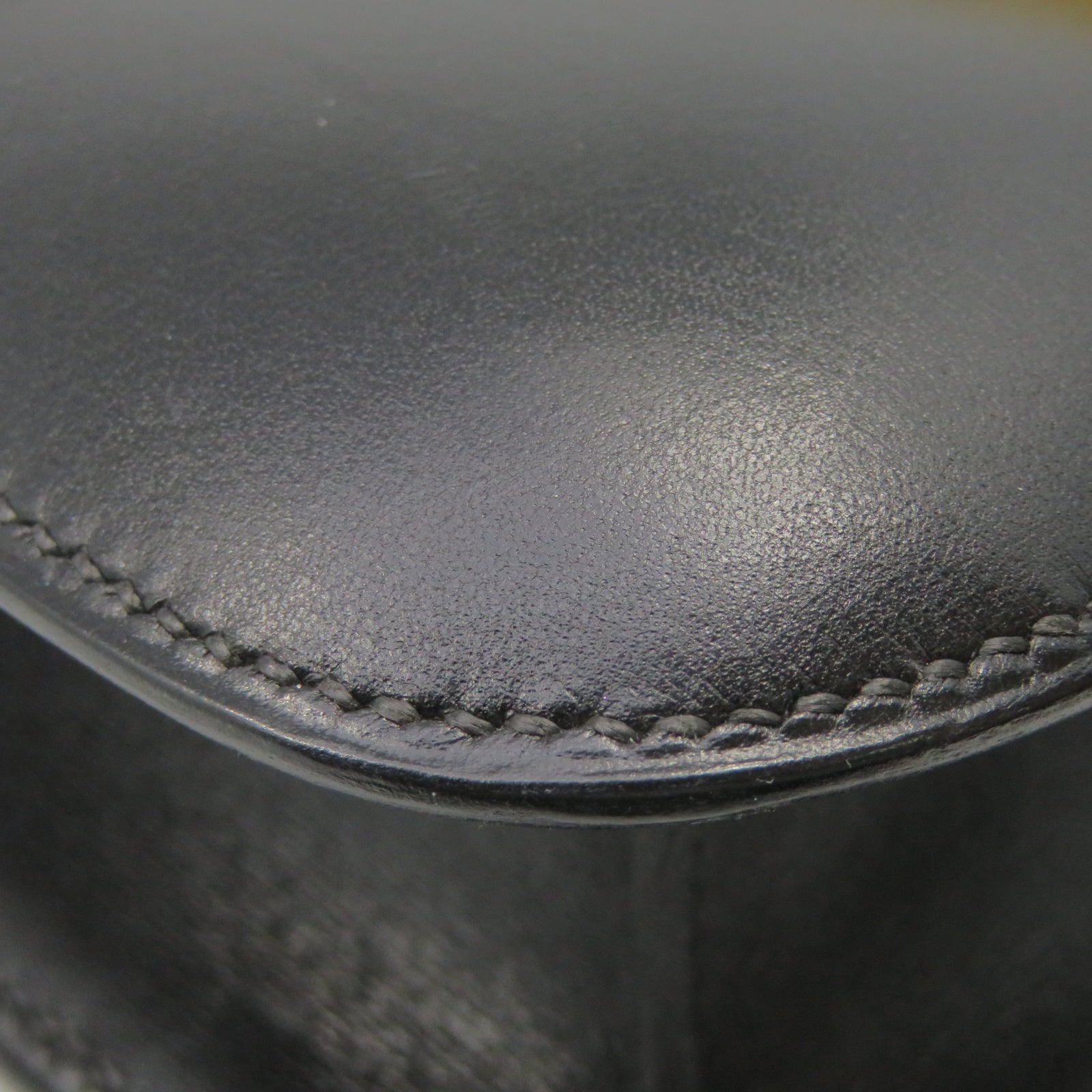 HERMES [Sharp Discount] Box Calf Leather Constance 24 Gold
