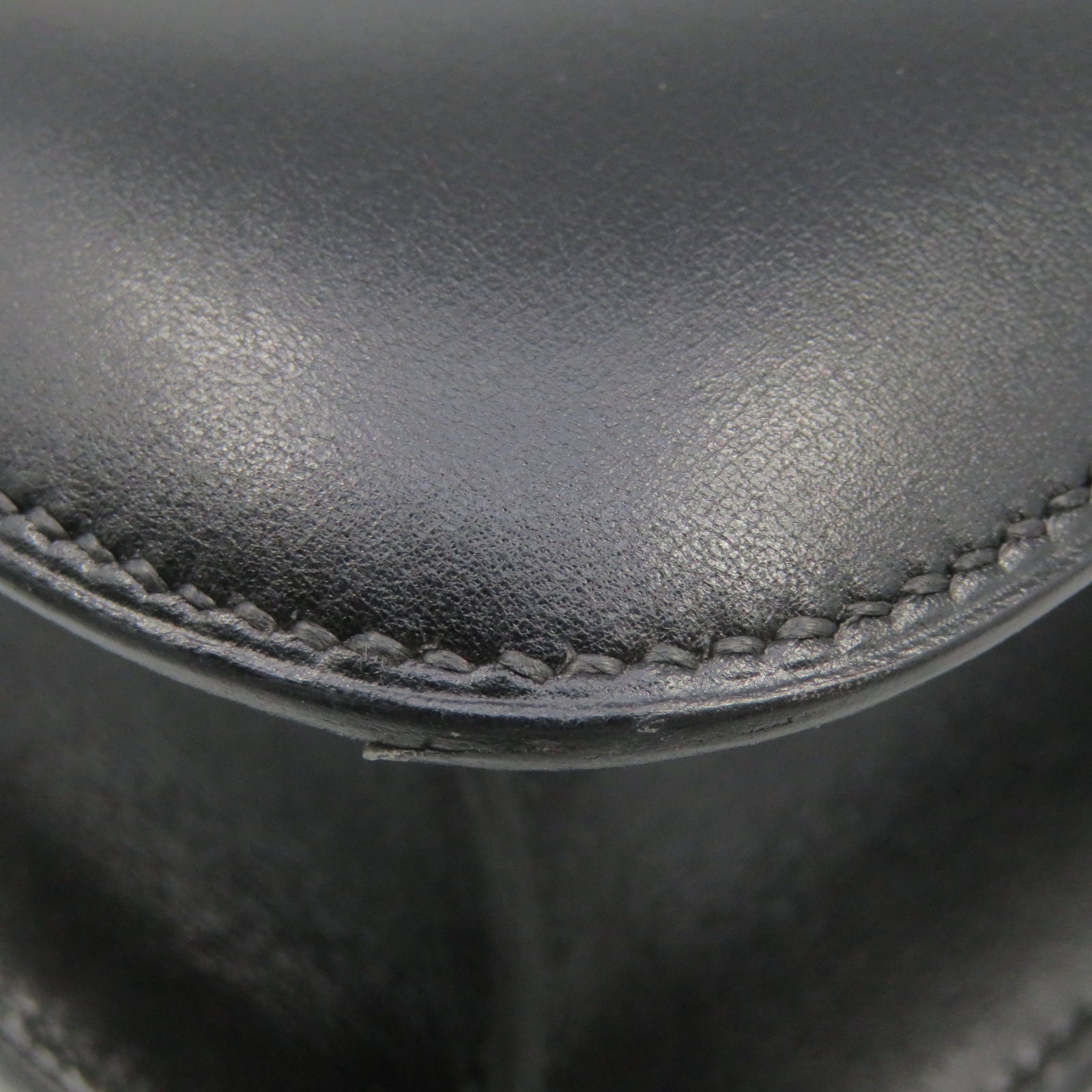 HERMES 【激減優惠】Box Calf皮革Constance 24金扣肩背袋黑色