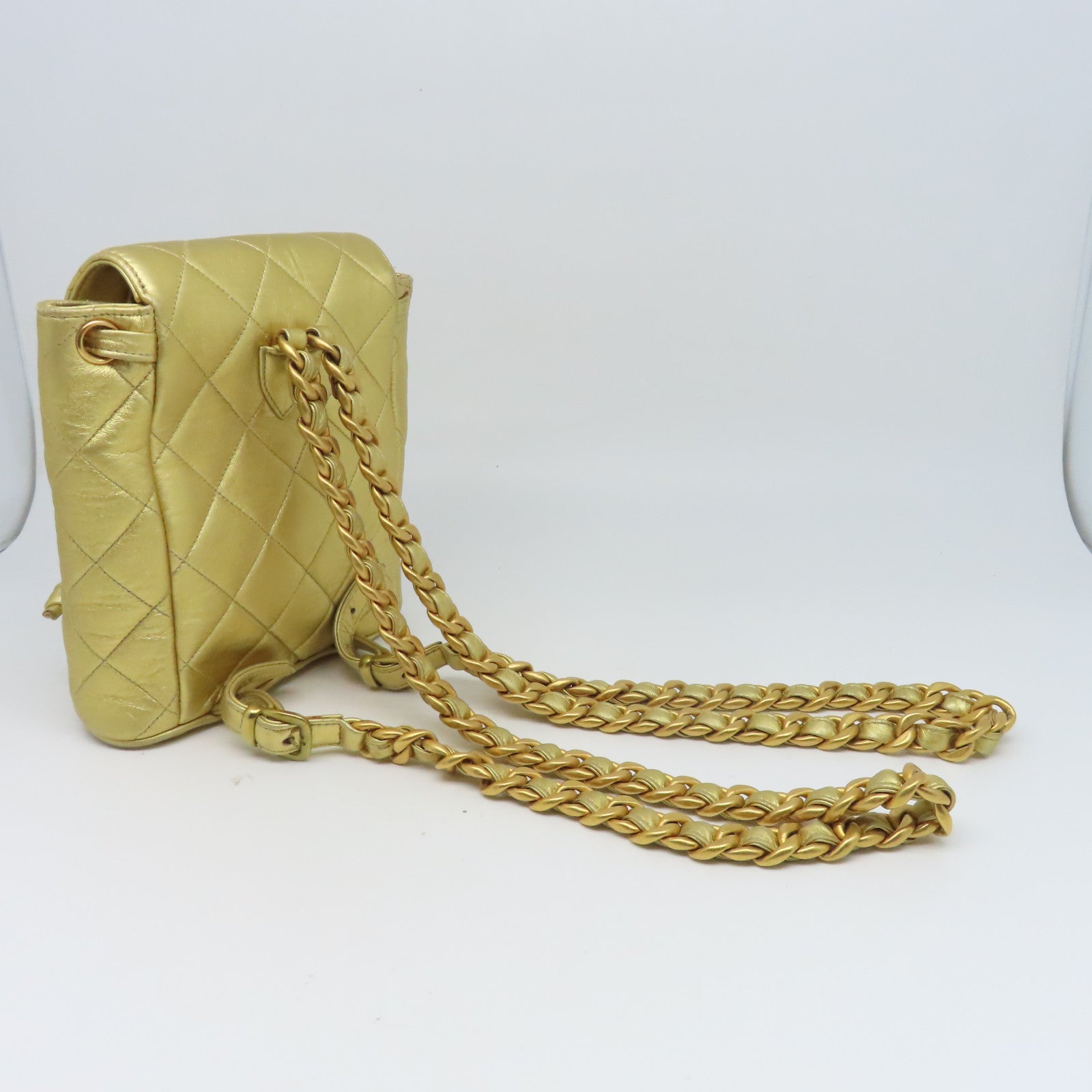 CHANEL 菱格羊皮皮革Rucksack金扣背包金色
