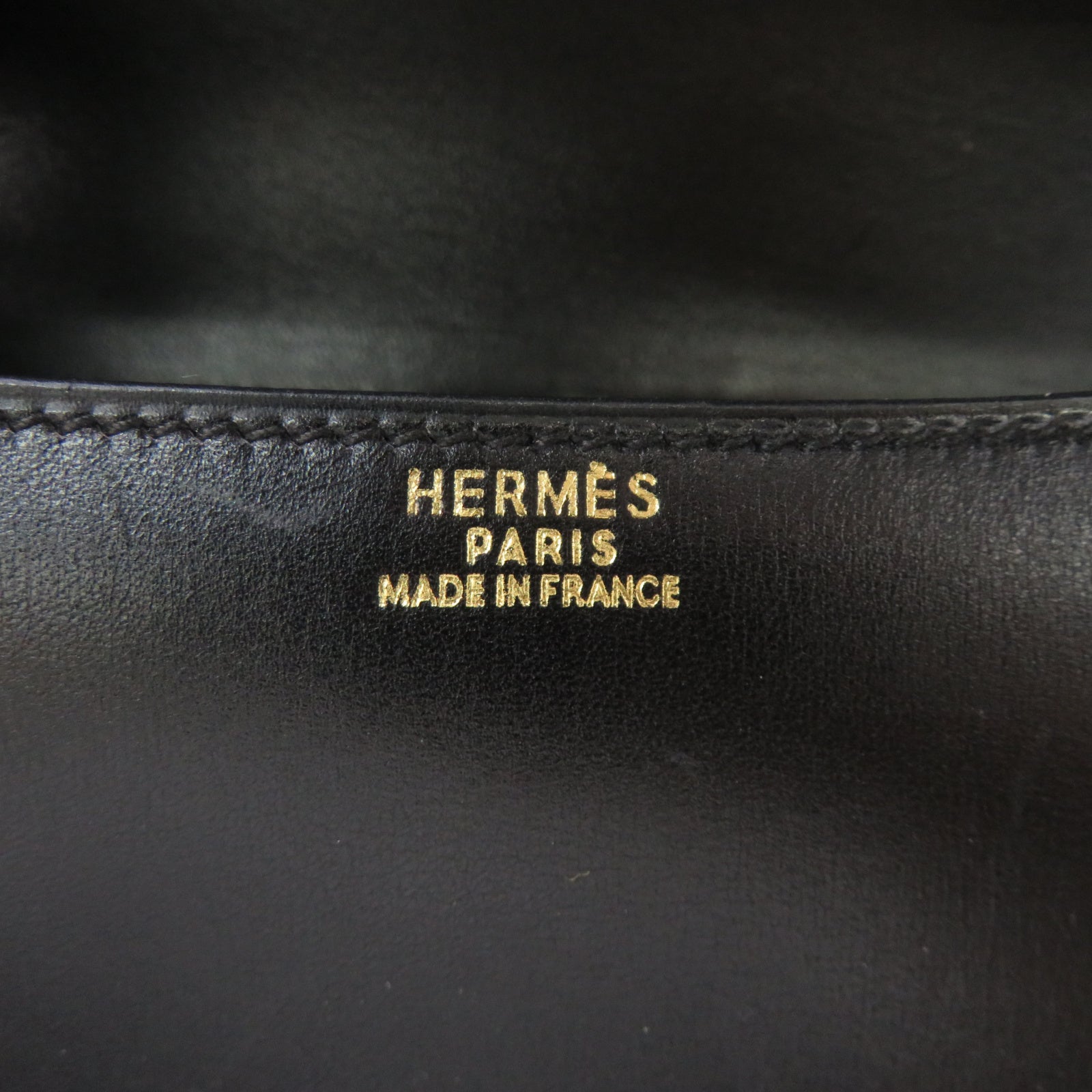 HERMES 【激減優惠】Box Calf皮革Constance 24金扣肩背袋黑色
