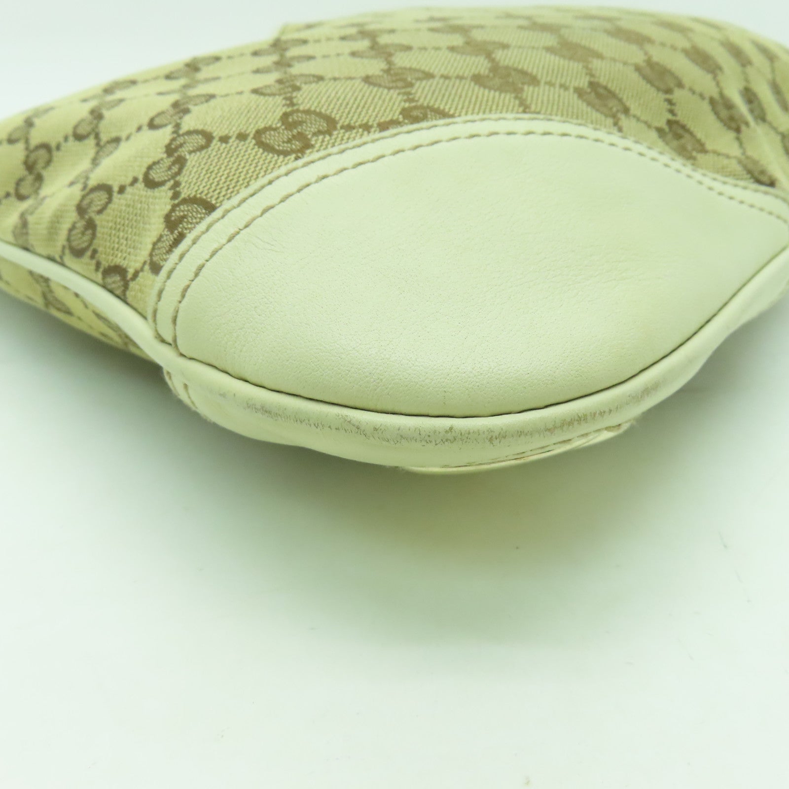 GUCCI 帆布Shoulder Bag金扣肩背袋白色