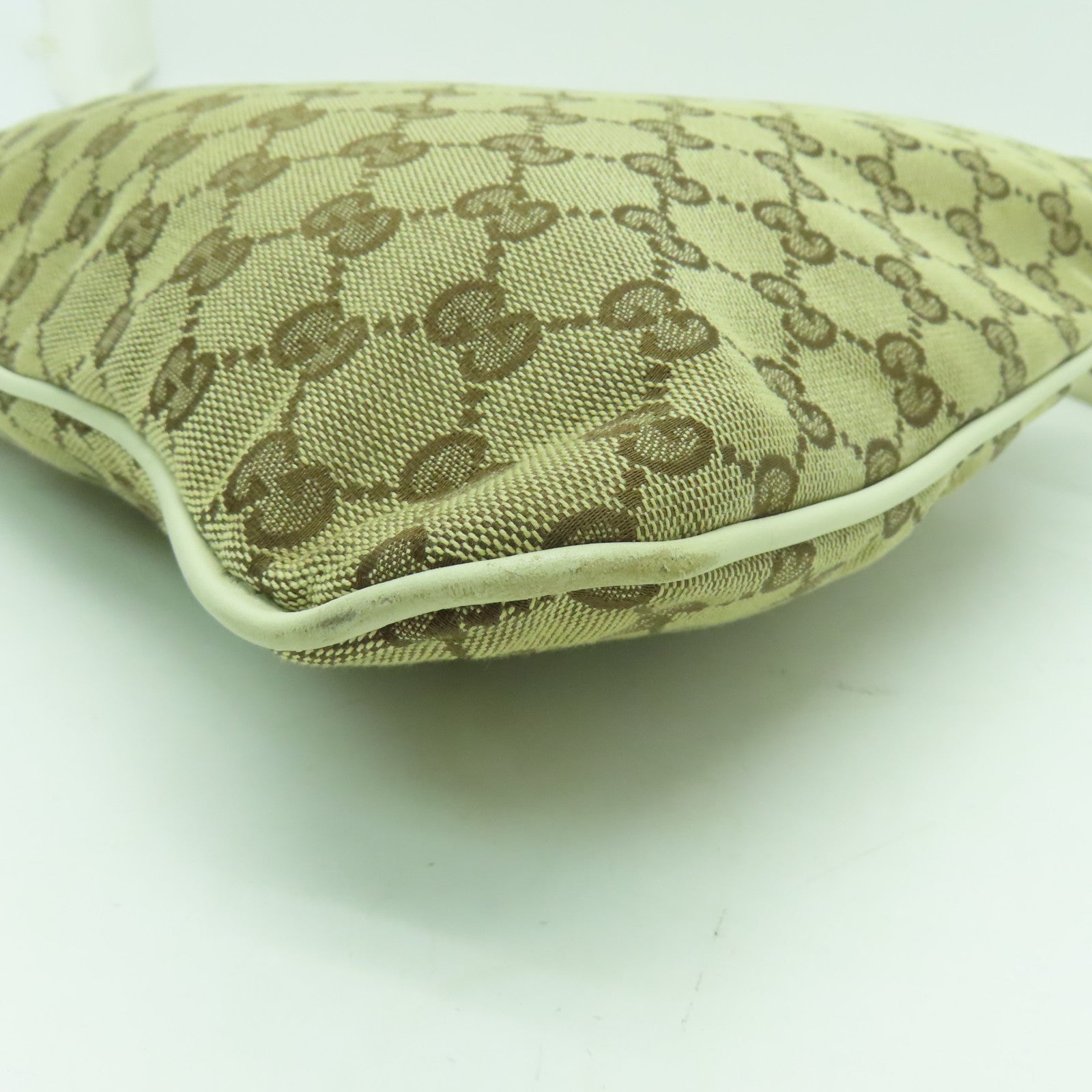 GUCCI 帆布Shoulder Bag金扣肩背袋白色