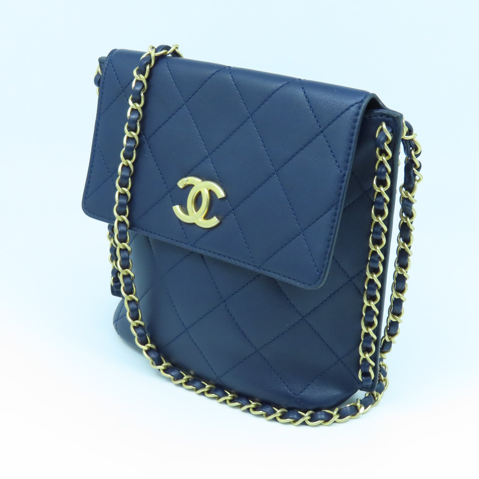 CHANEL rhombic cowhide leather Chain Shoulder Bag gold buckle chain shoulder bag blue