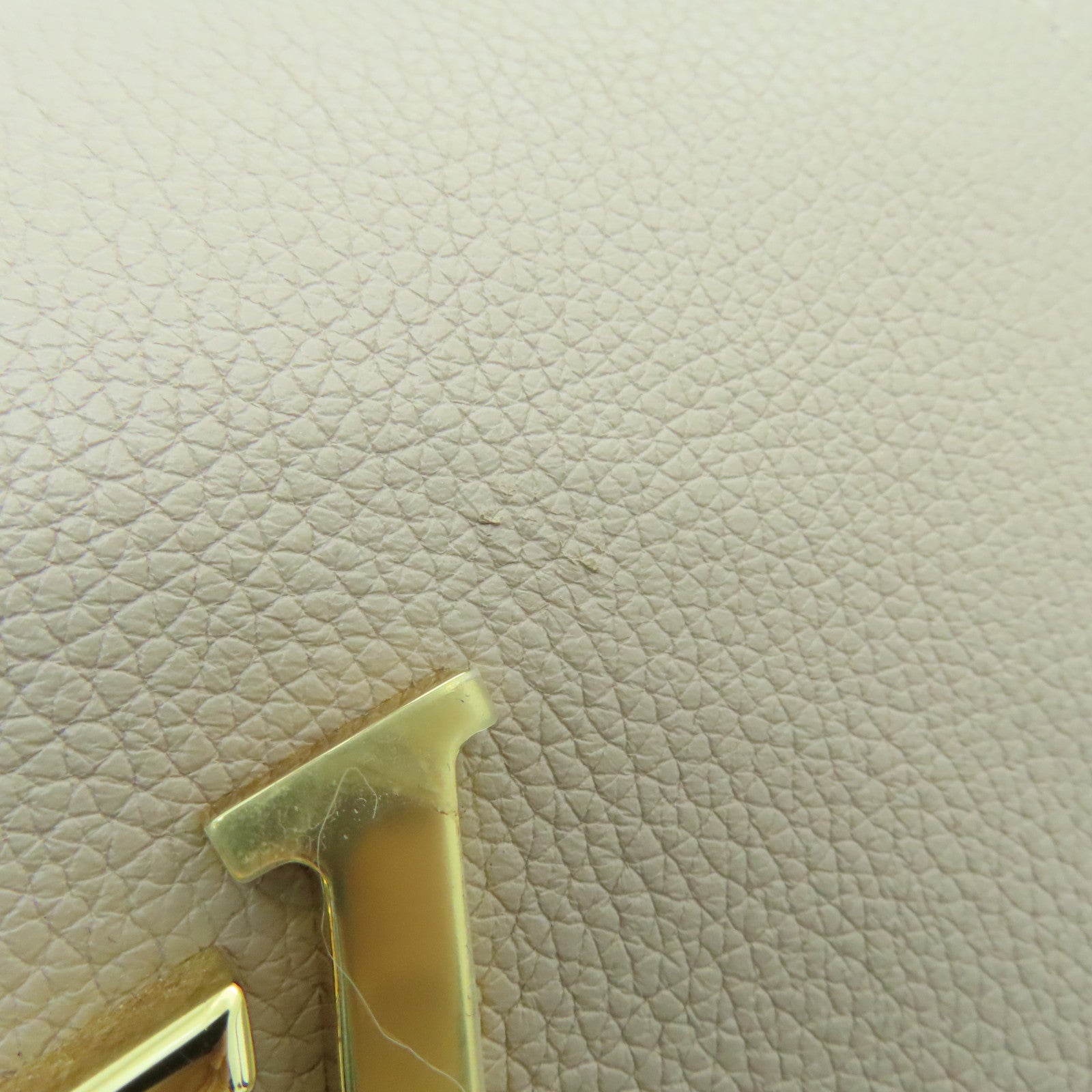 LOUIS VUITTON 牛皮皮革LockMe Tender金扣肩背袋米色