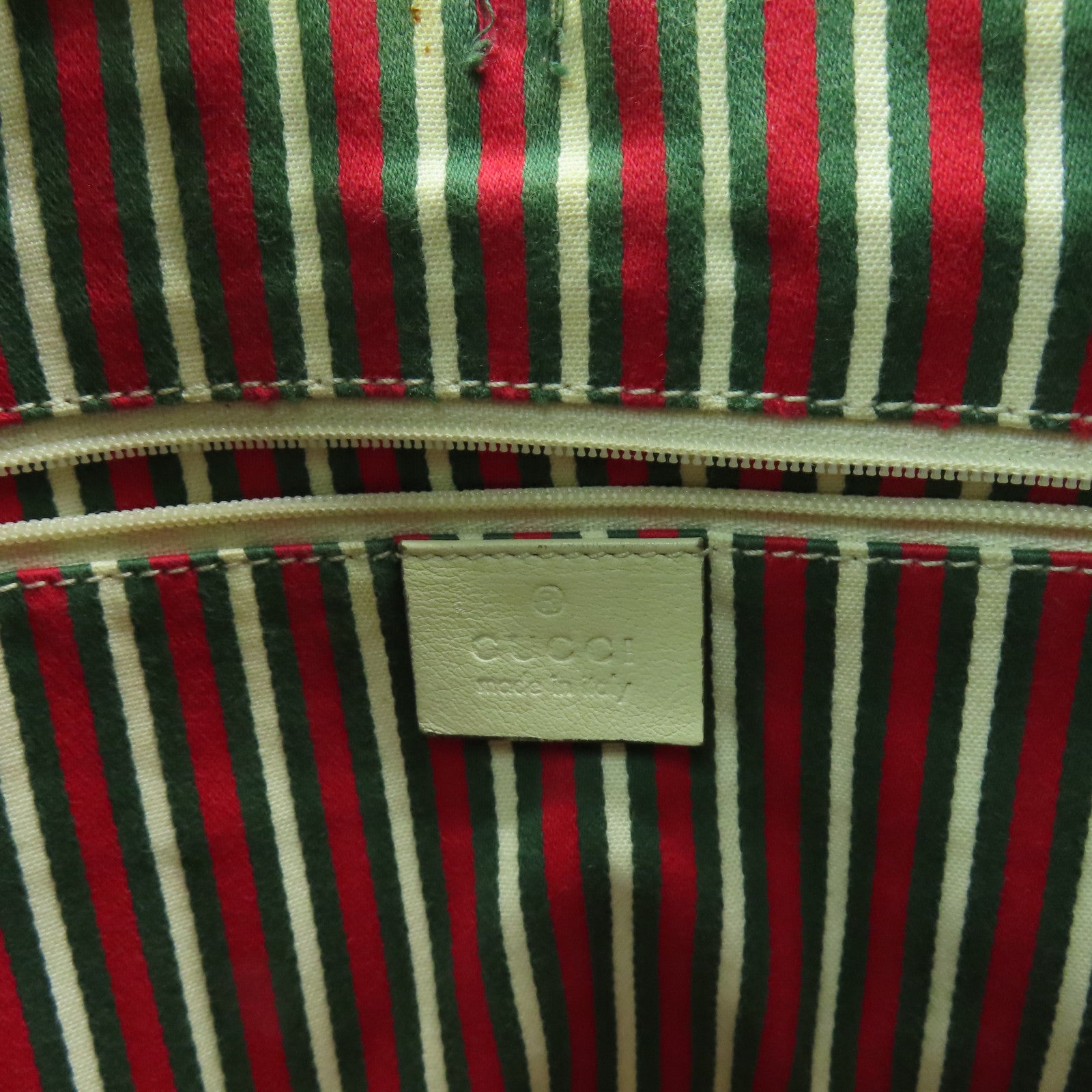 GUCCI 帆布Shoulder Bag金扣肩背袋白色