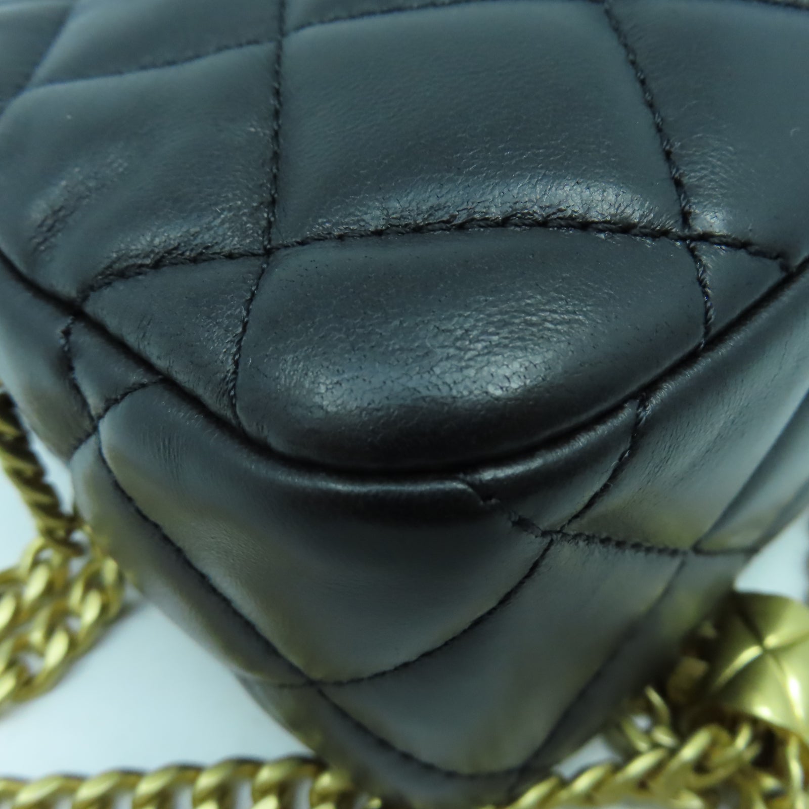 CHANEL 菱格羊皮皮革Chain Shoulder金扣鏈帶肩背袋黑色