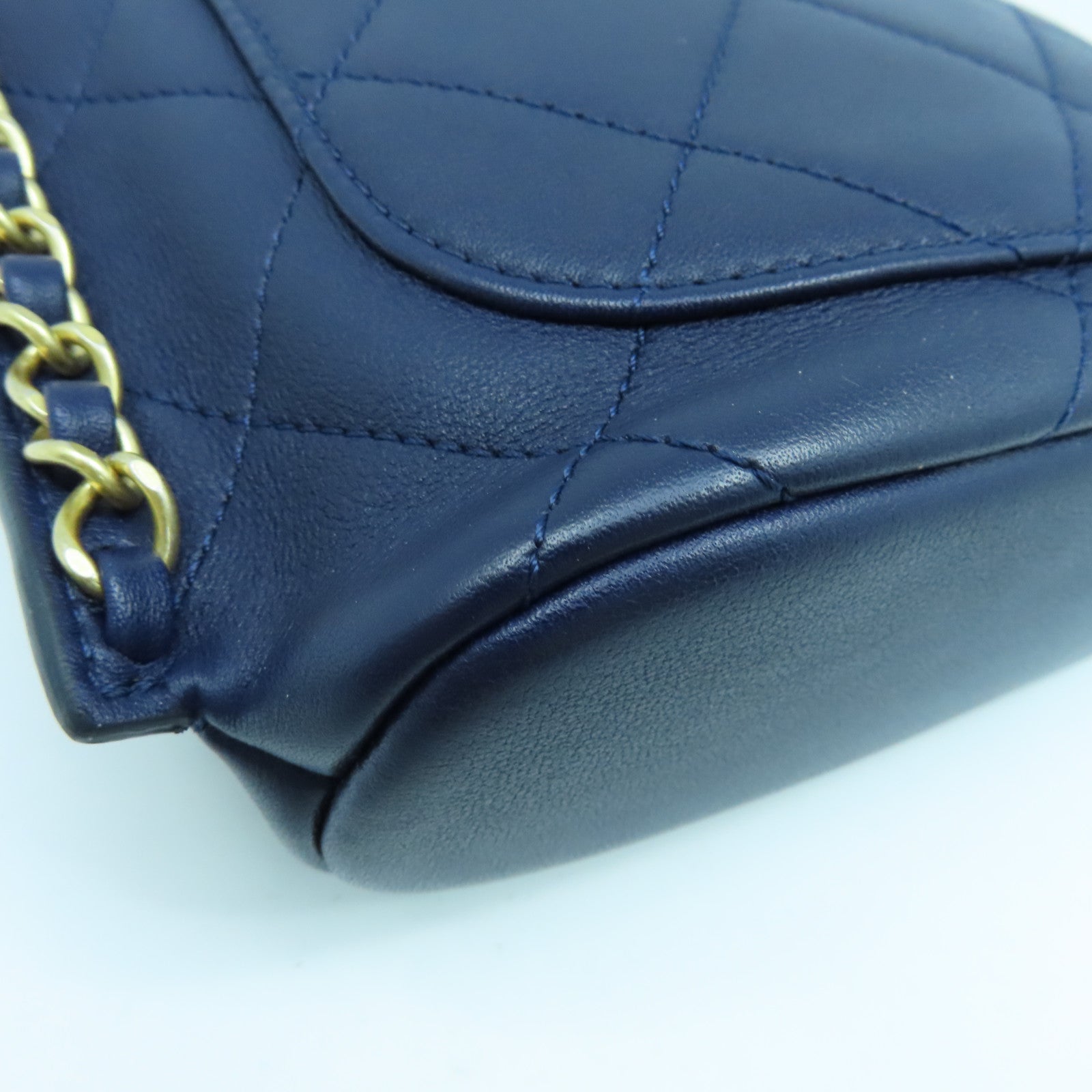 CHANEL rhombic cowhide leather Chain Shoulder Bag gold buckle chain shoulder bag blue
