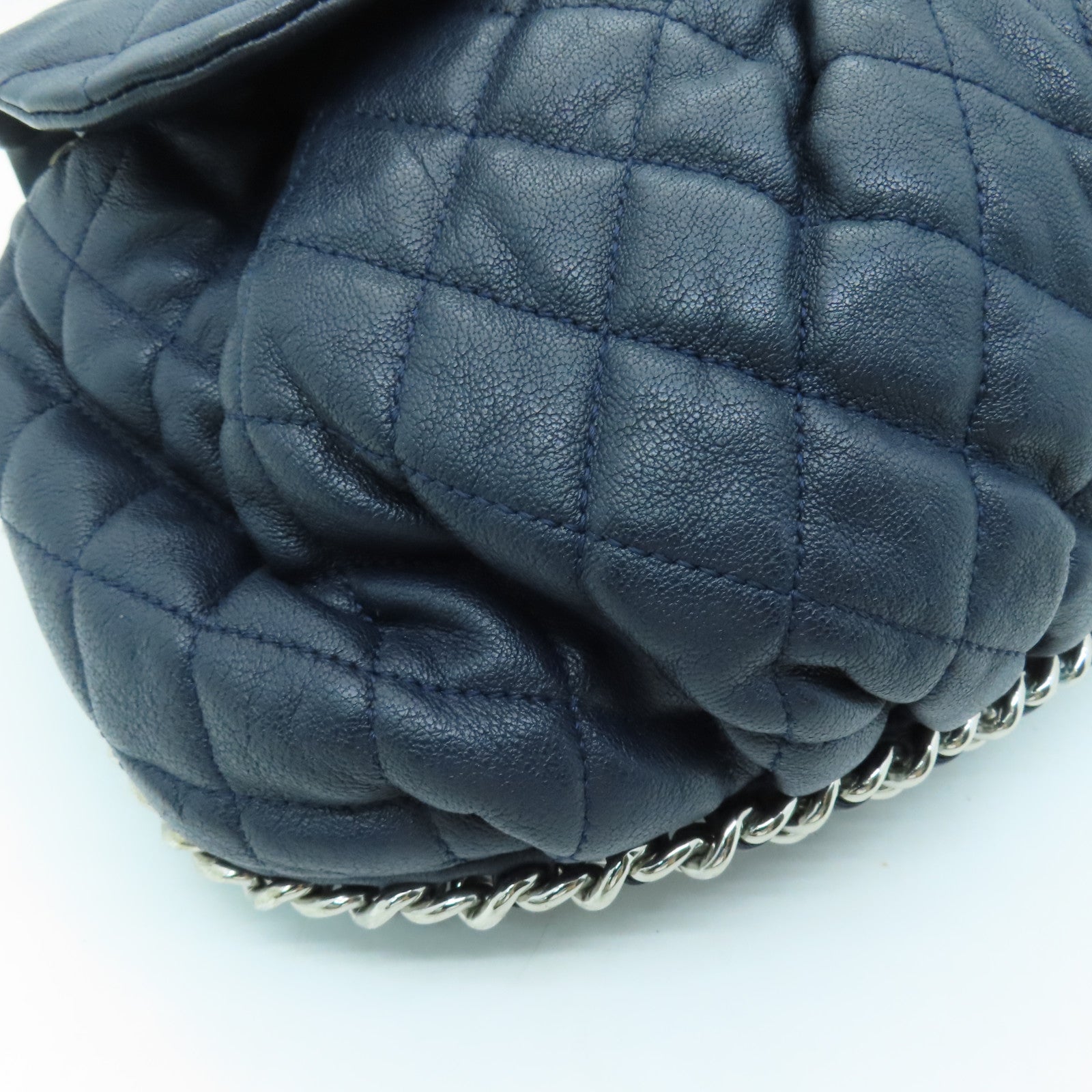 CHANEL 菱格牛皮皮革Chain Shoulder Bag銀扣鏈帶肩背袋深藍色
