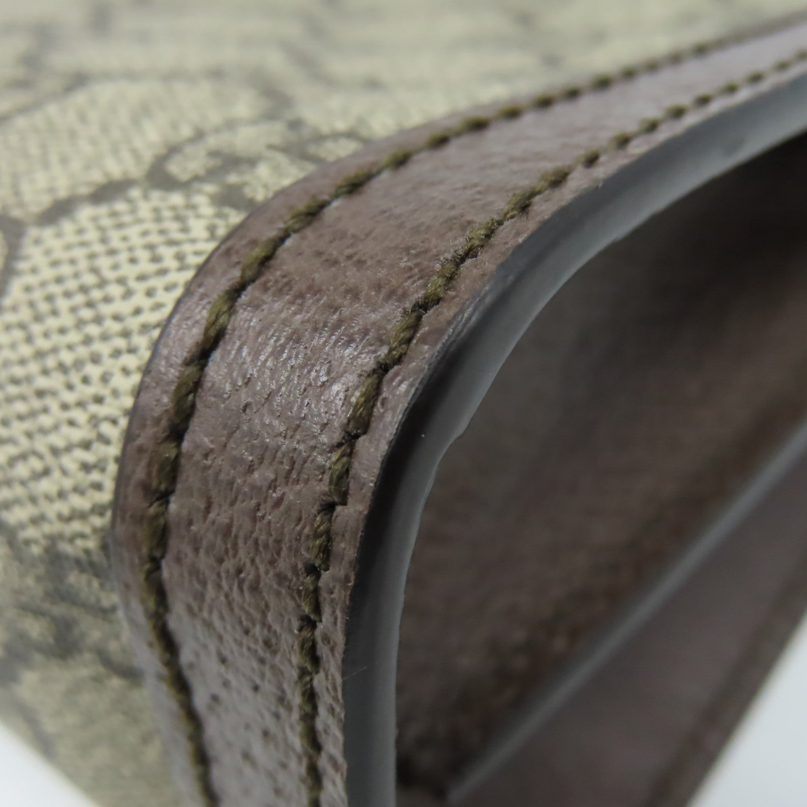 GUCCI 塗層帆布Ophidia GG鏈帶肩背袋啡色