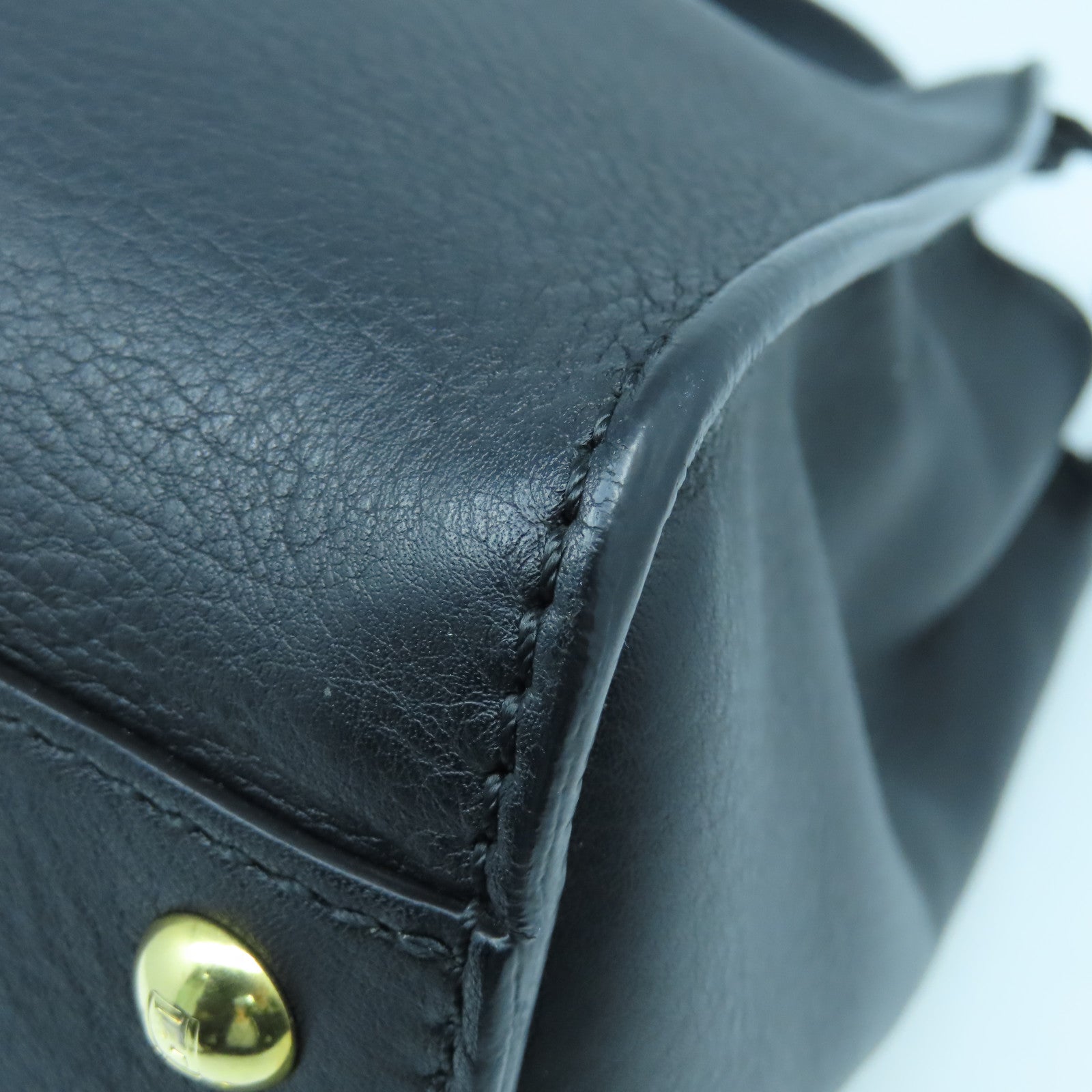 FENDI 牛皮皮革Peekaboo金扣手挽肩背兩用袋黑色