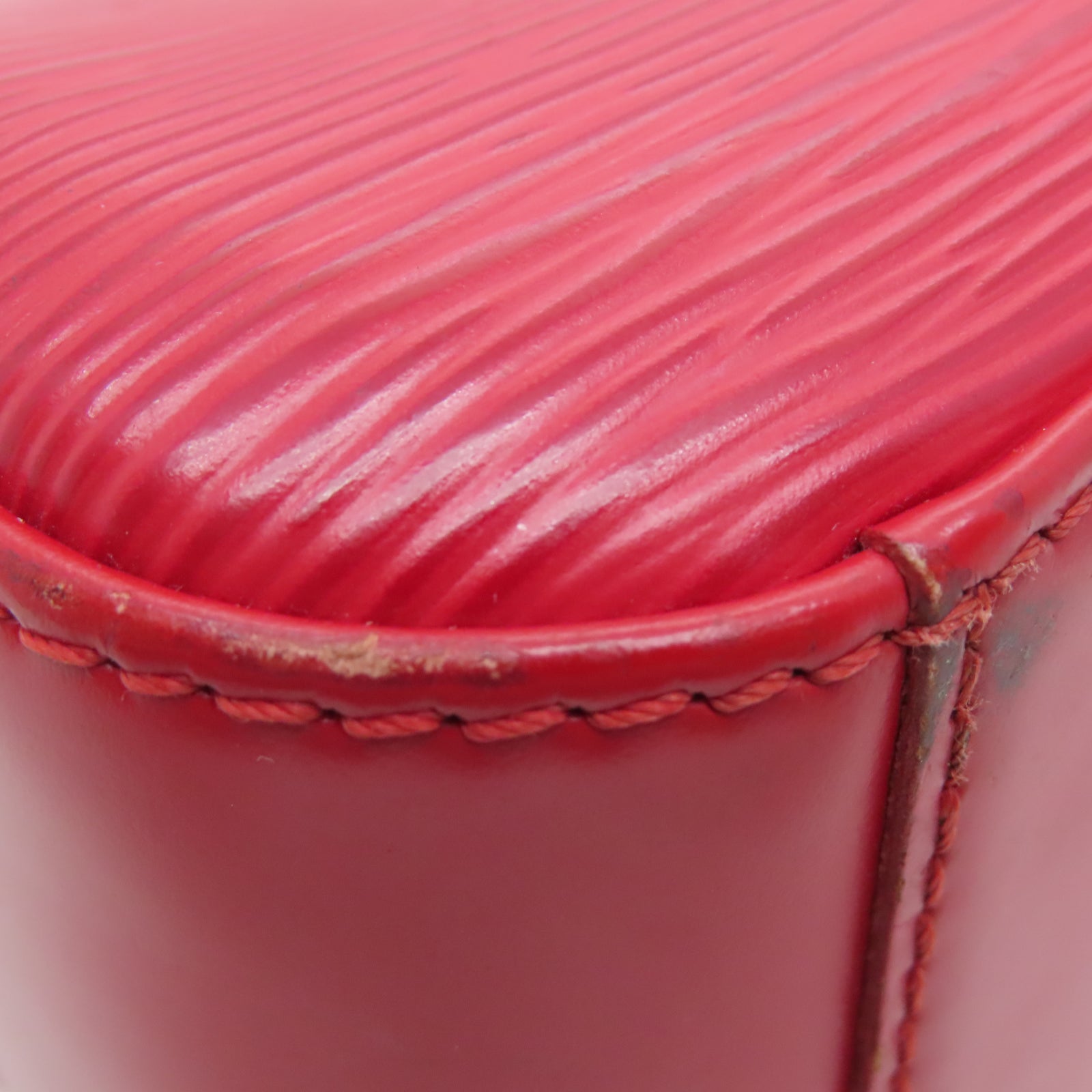 LOUIS VUITTON Epi皮革Jasmin金扣手挽袋红色