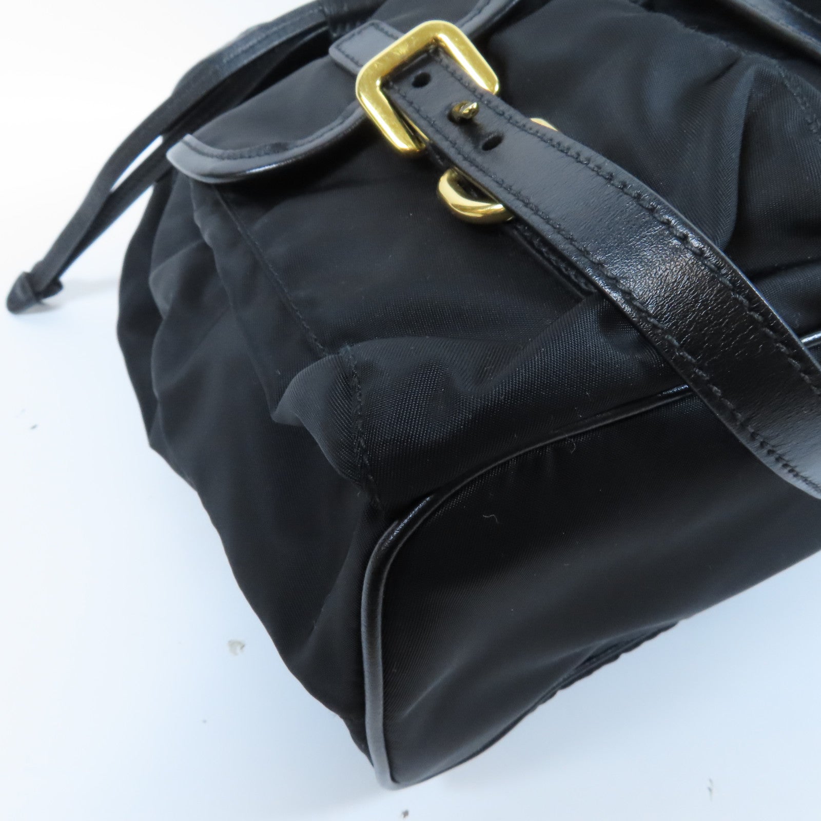 PRADA 尼龍Rucksack金扣背包黑色
