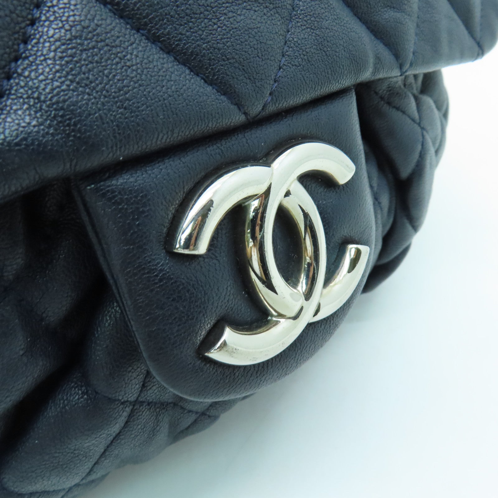 CHANEL 菱格牛皮皮革Chain Shoulder Bag銀扣鏈帶肩背袋深藍色