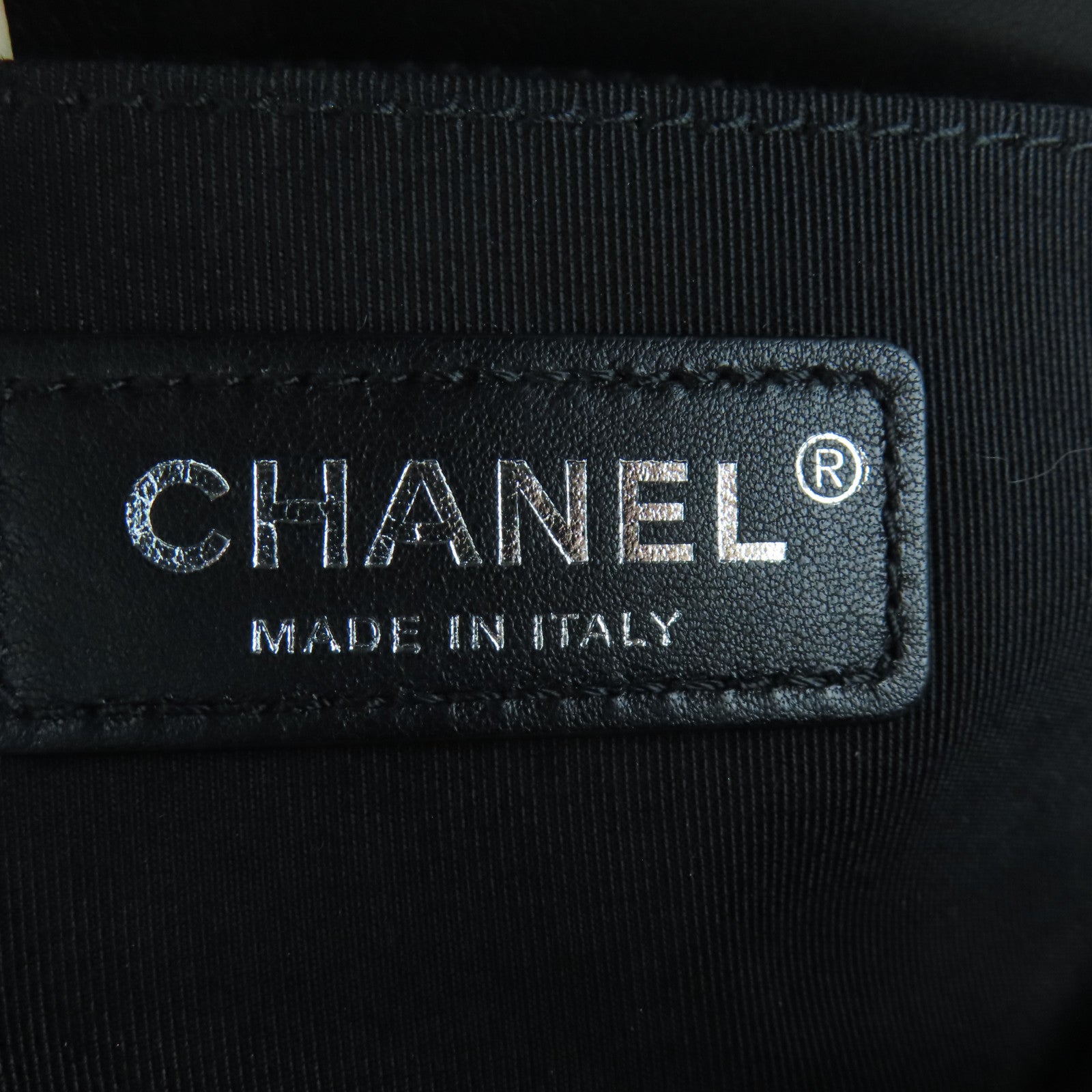CHANEL 菱格羊皮皮革Boy 20cm銀扣鏈帶肩背袋黑色