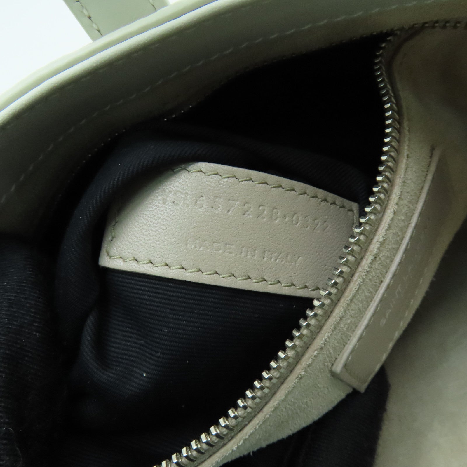 SAINT LAURENT 牛皮皮革Le 5 a 7 Hobo Bag银扣肩背袋奶油色